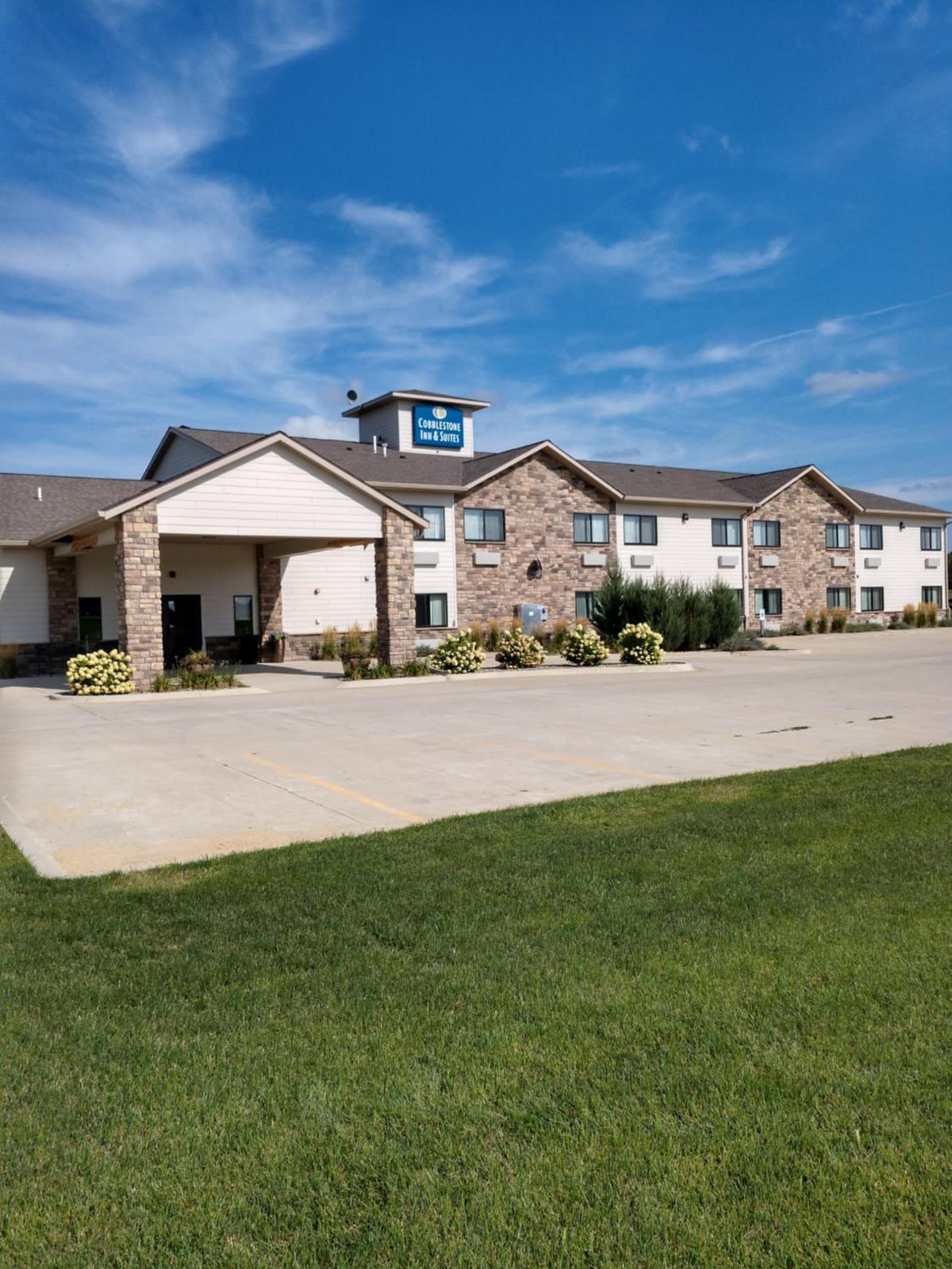 Cobblestone Inn & Suites - Monticello photo 1