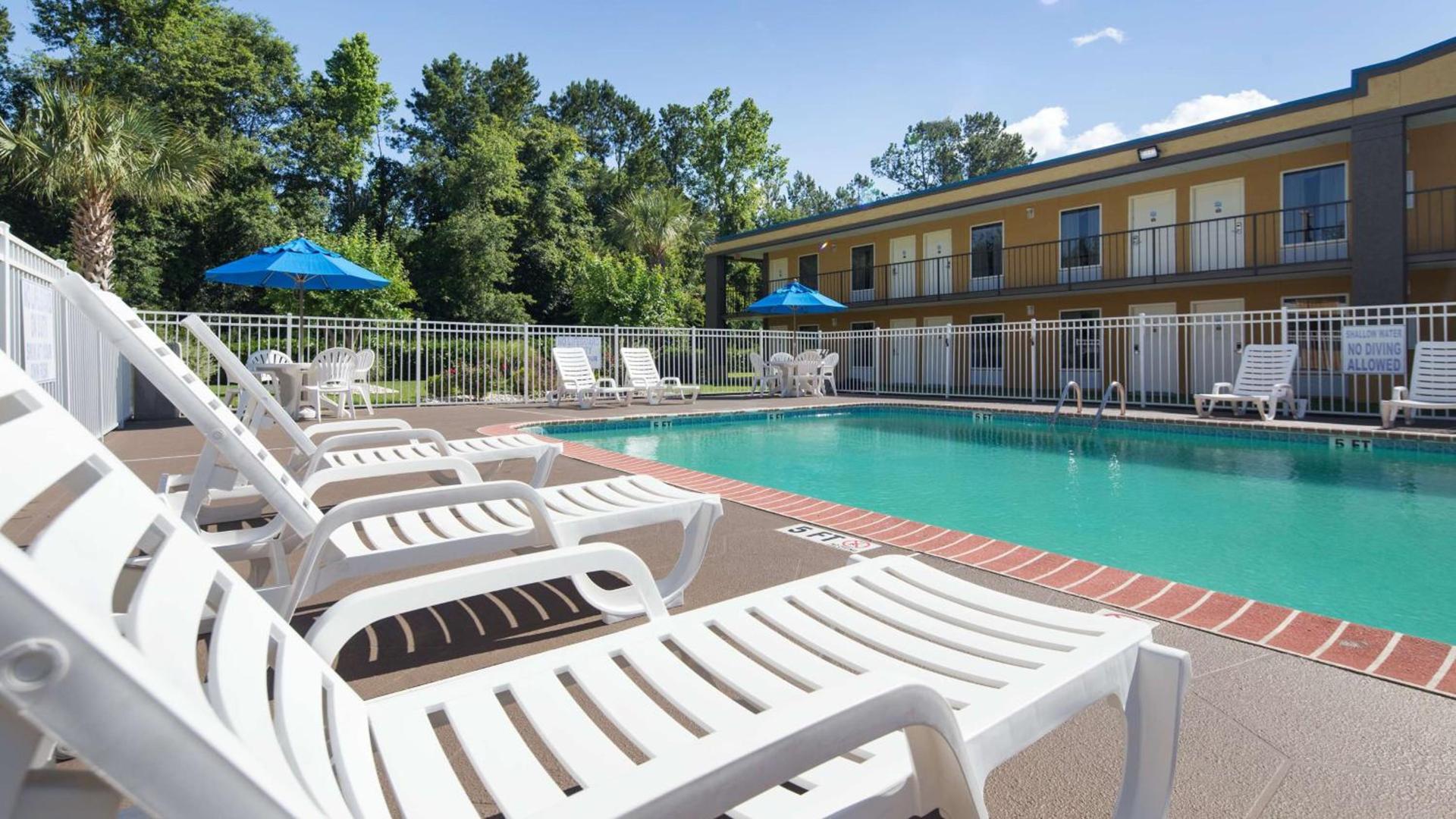 Best Western Of Walterboro photo 2