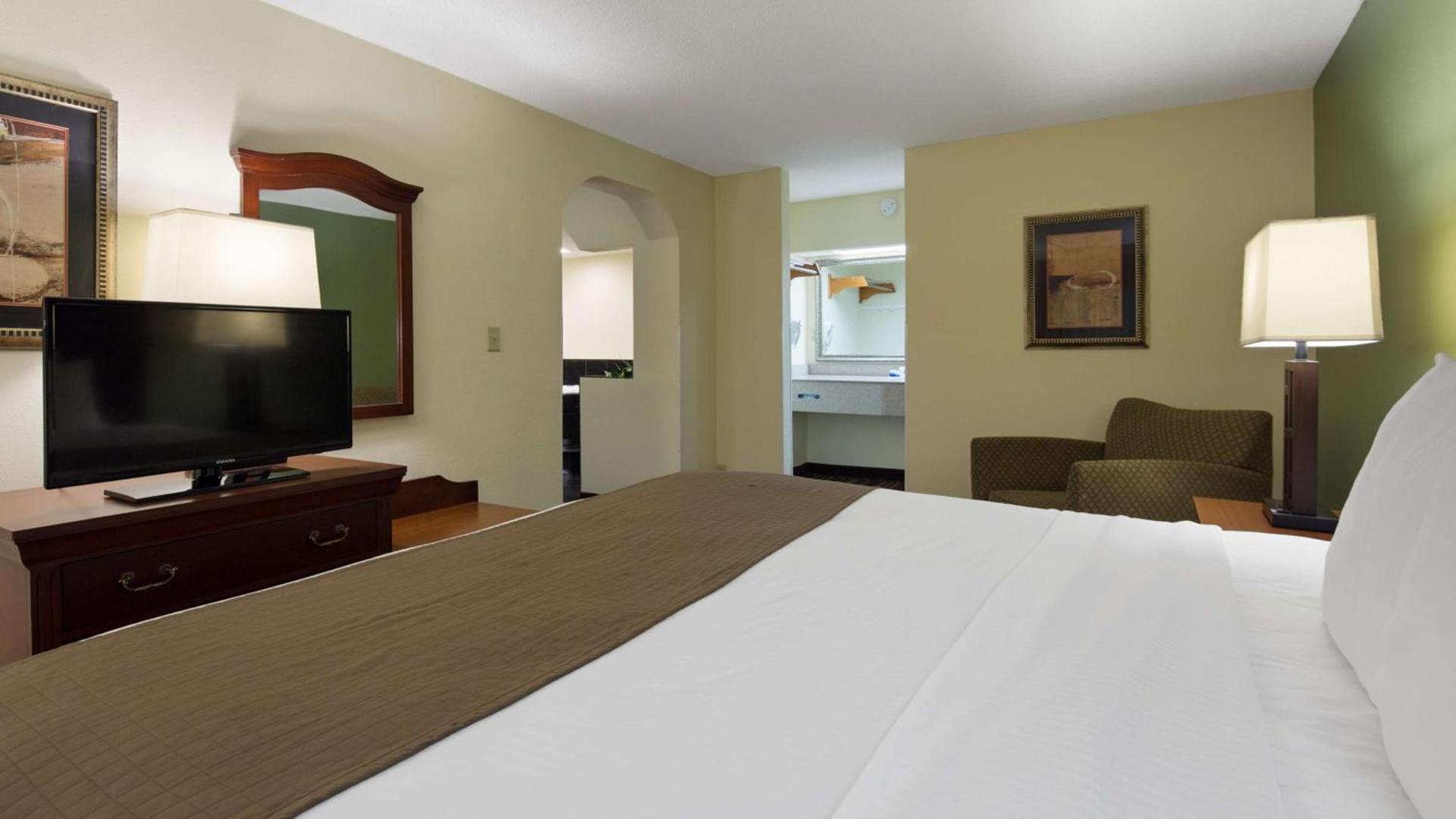 Best Western Of Walterboro photo 11