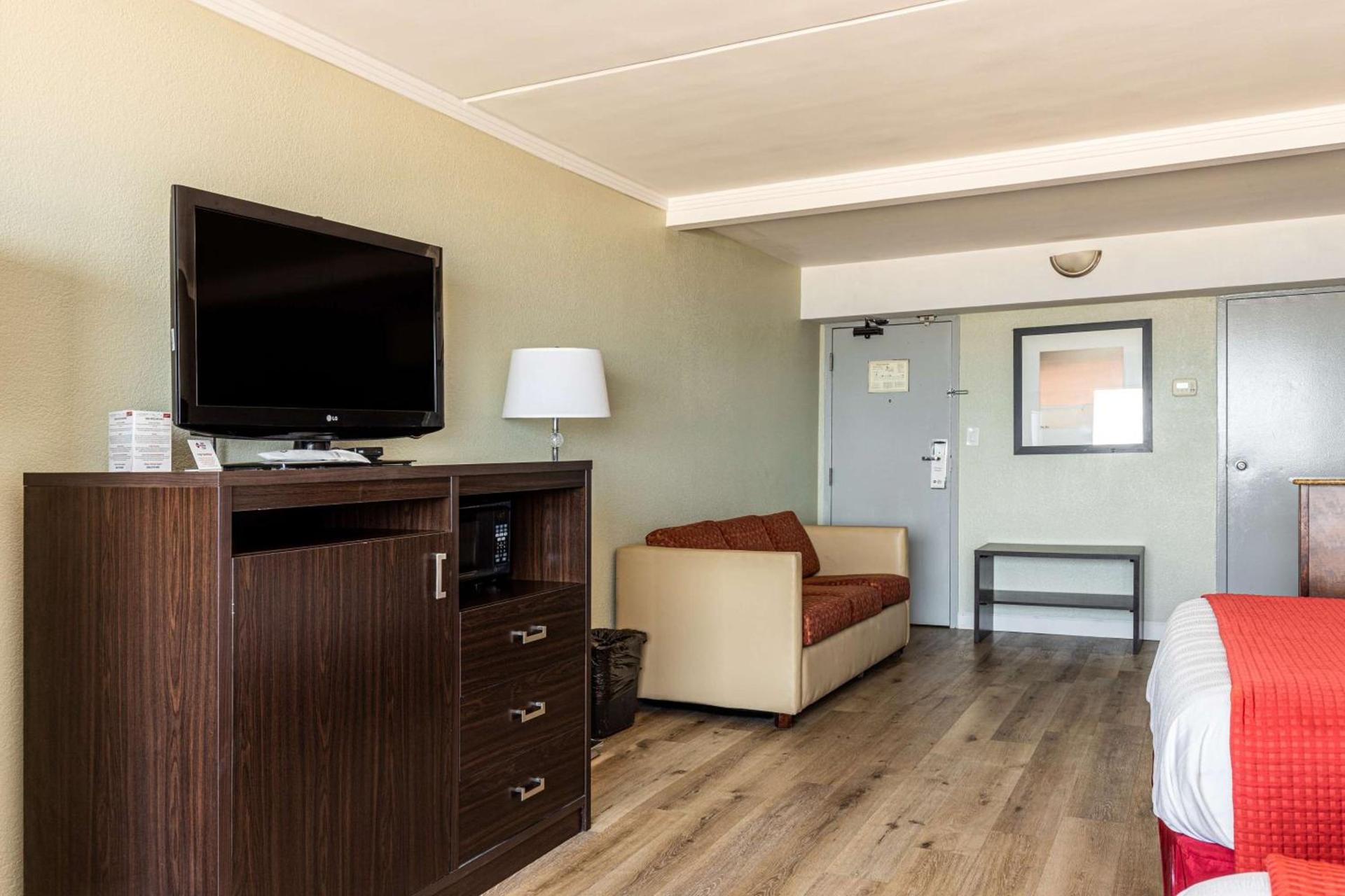 Sandcastle Resort photo 43