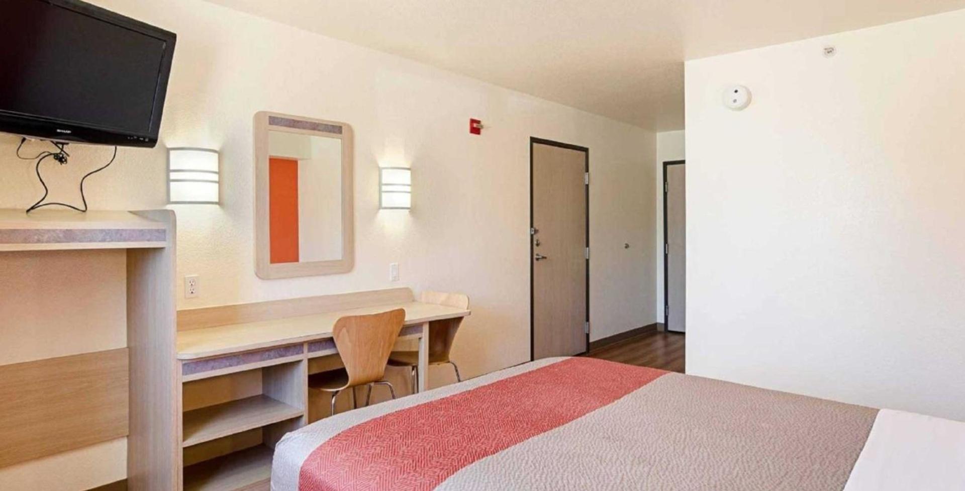 Motel 6-Fort Lupton, CO photo 50