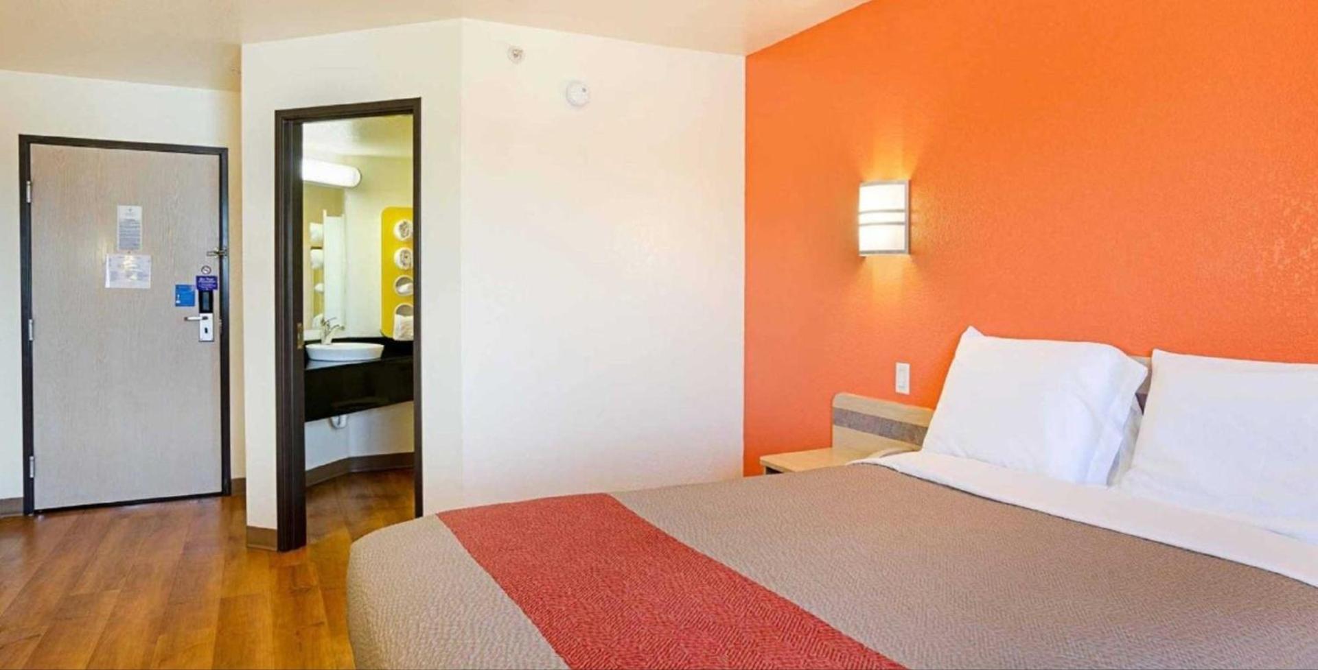 Motel 6-Fort Lupton, CO photo 53