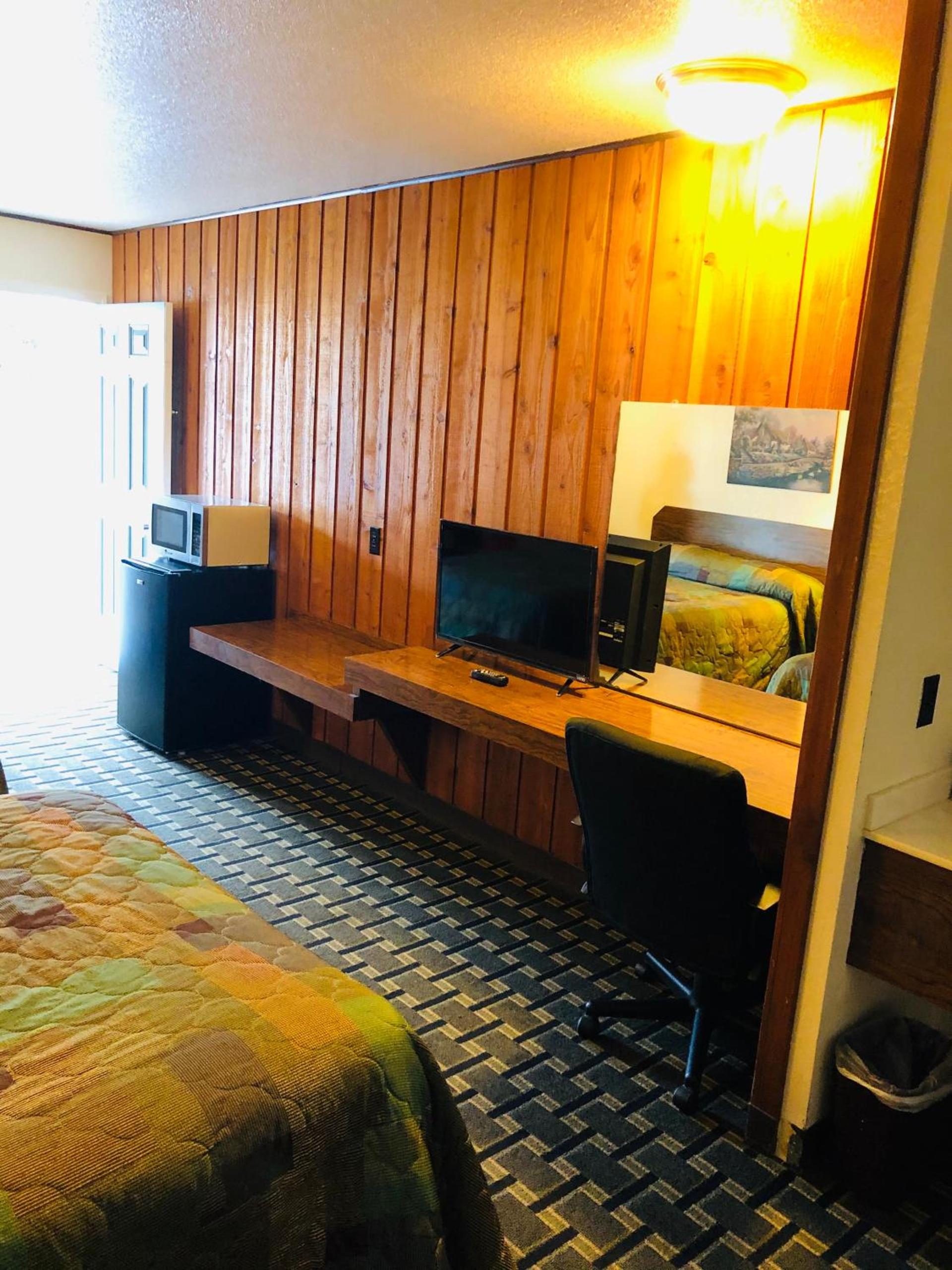 Motel Garberville photo 27