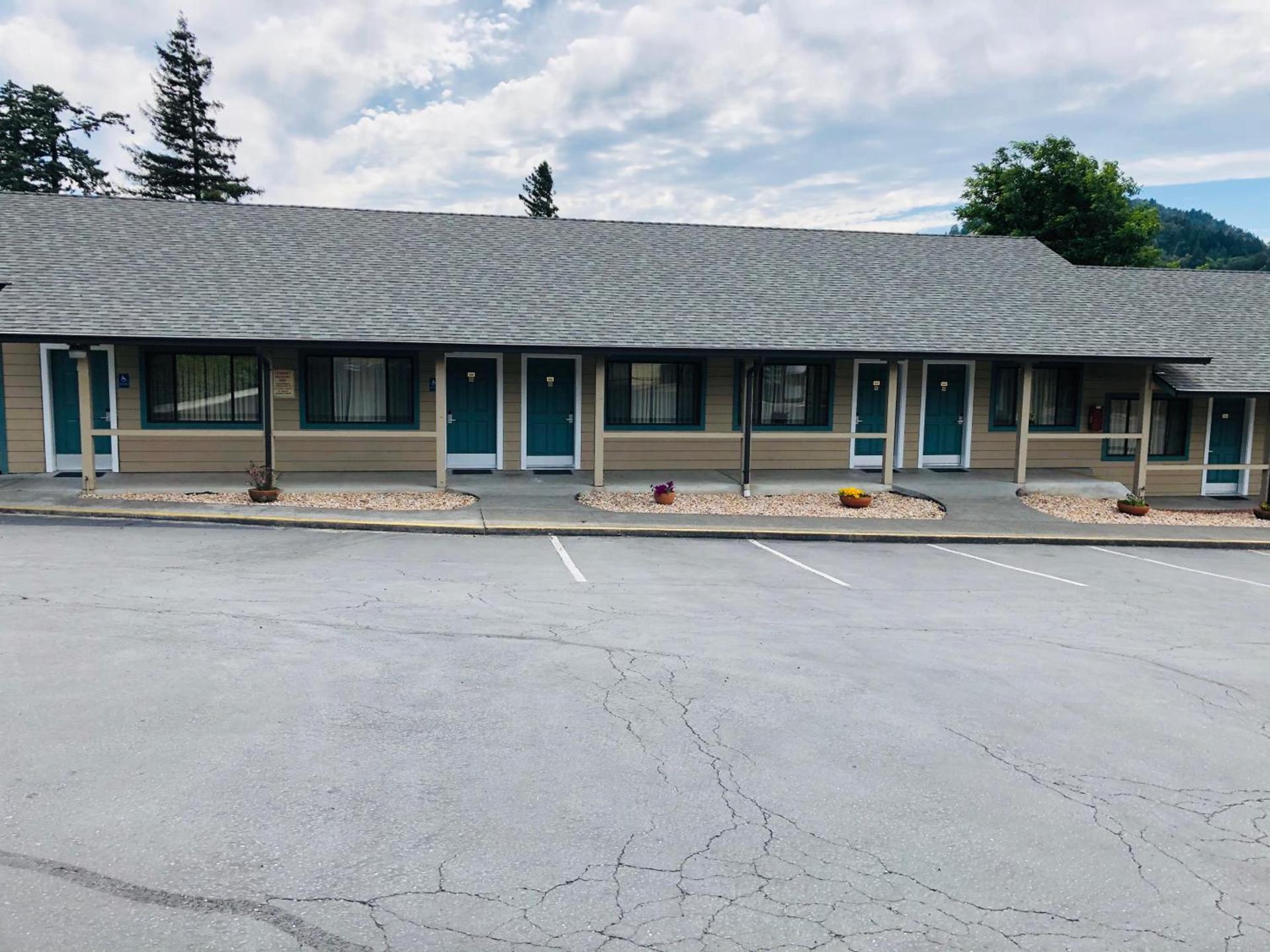Motel Garberville photo 16