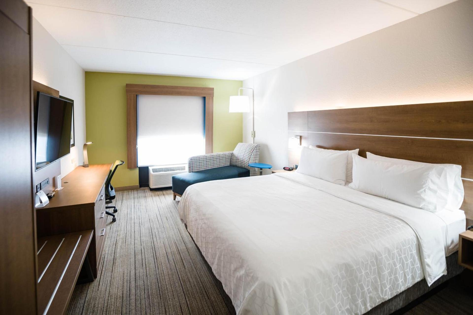 Holiday Inn Express & Suites Knoxville-Farragut by IHG photo 36