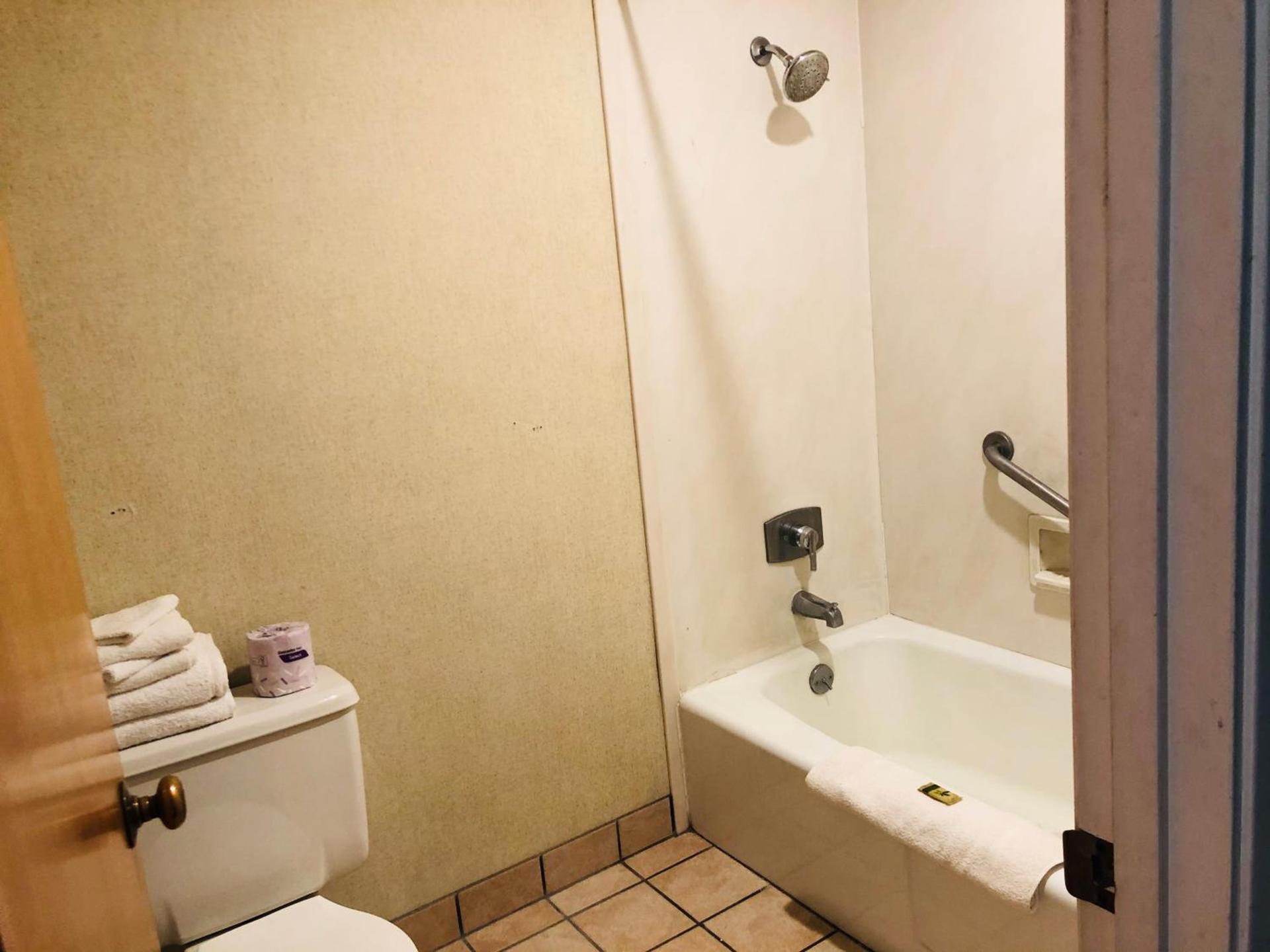 Motel Garberville photo 9