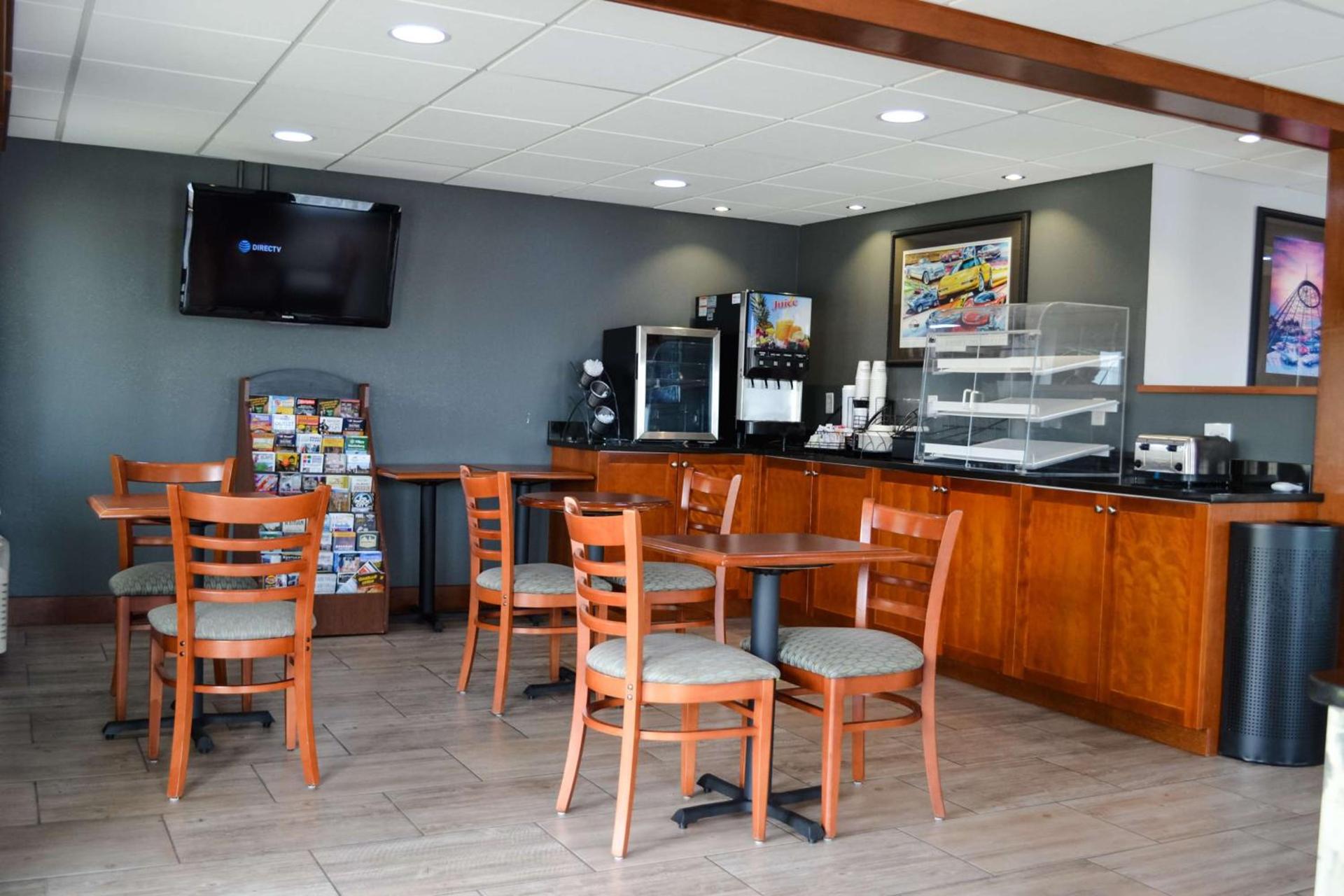 SureStay Hotel by Best Western Bowling Green North photo 7