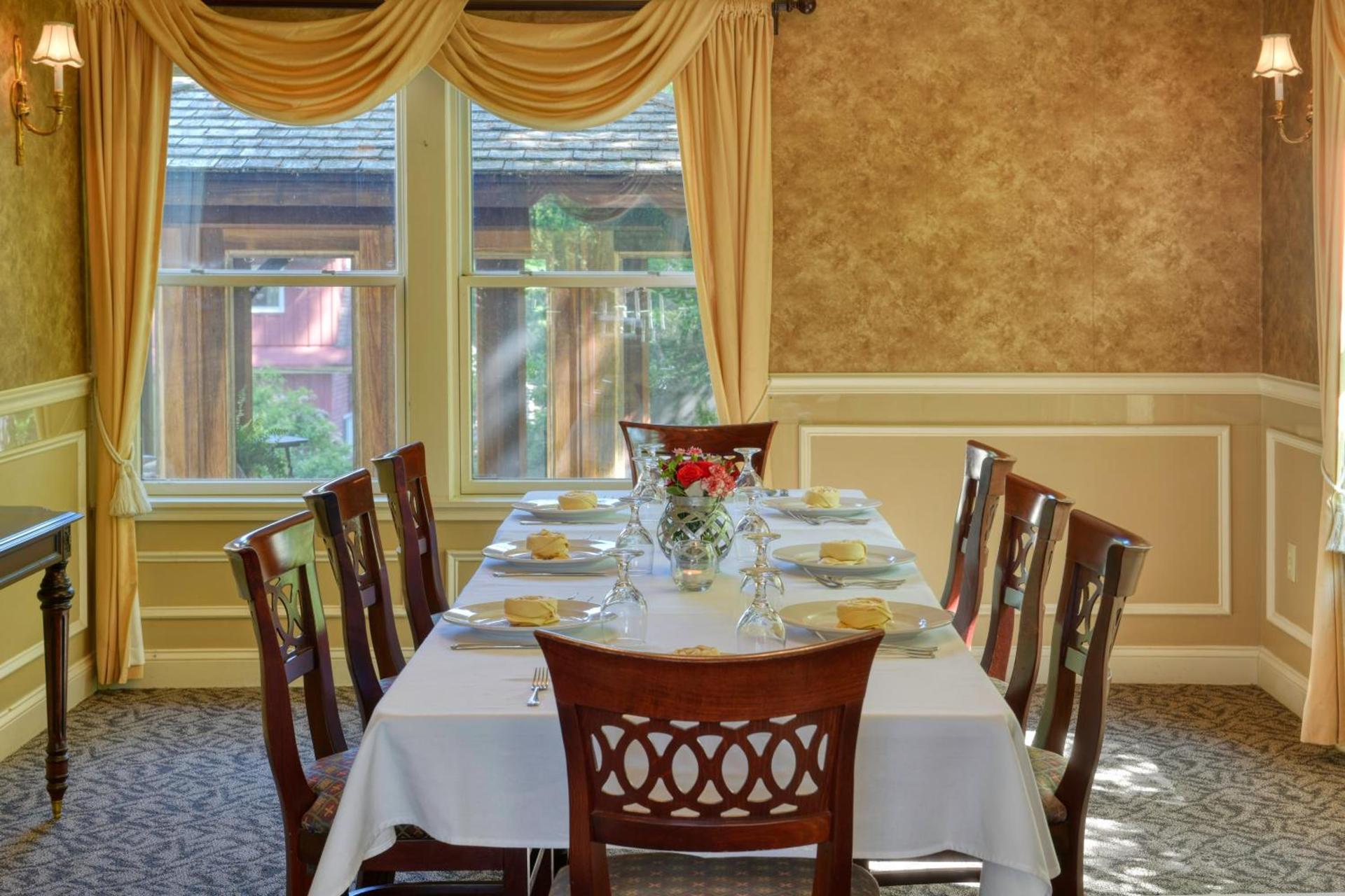 The Inn at Thorn Hill photo 10