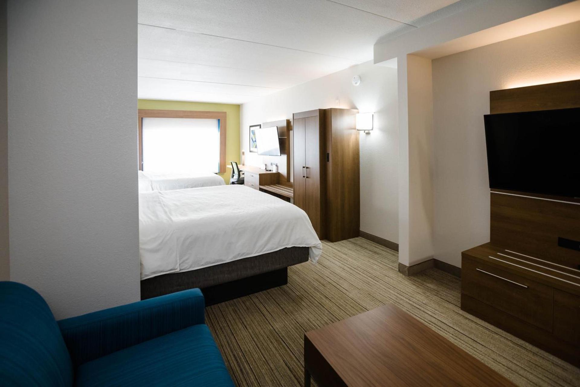 Holiday Inn Express & Suites Knoxville-Farragut by IHG photo 48