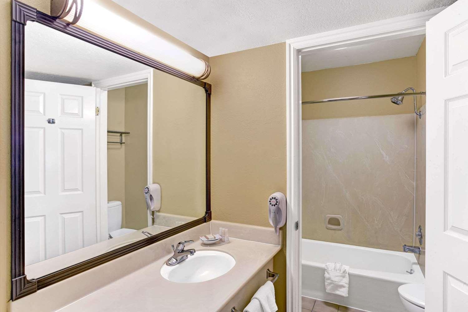 Provo River Inn photo 2