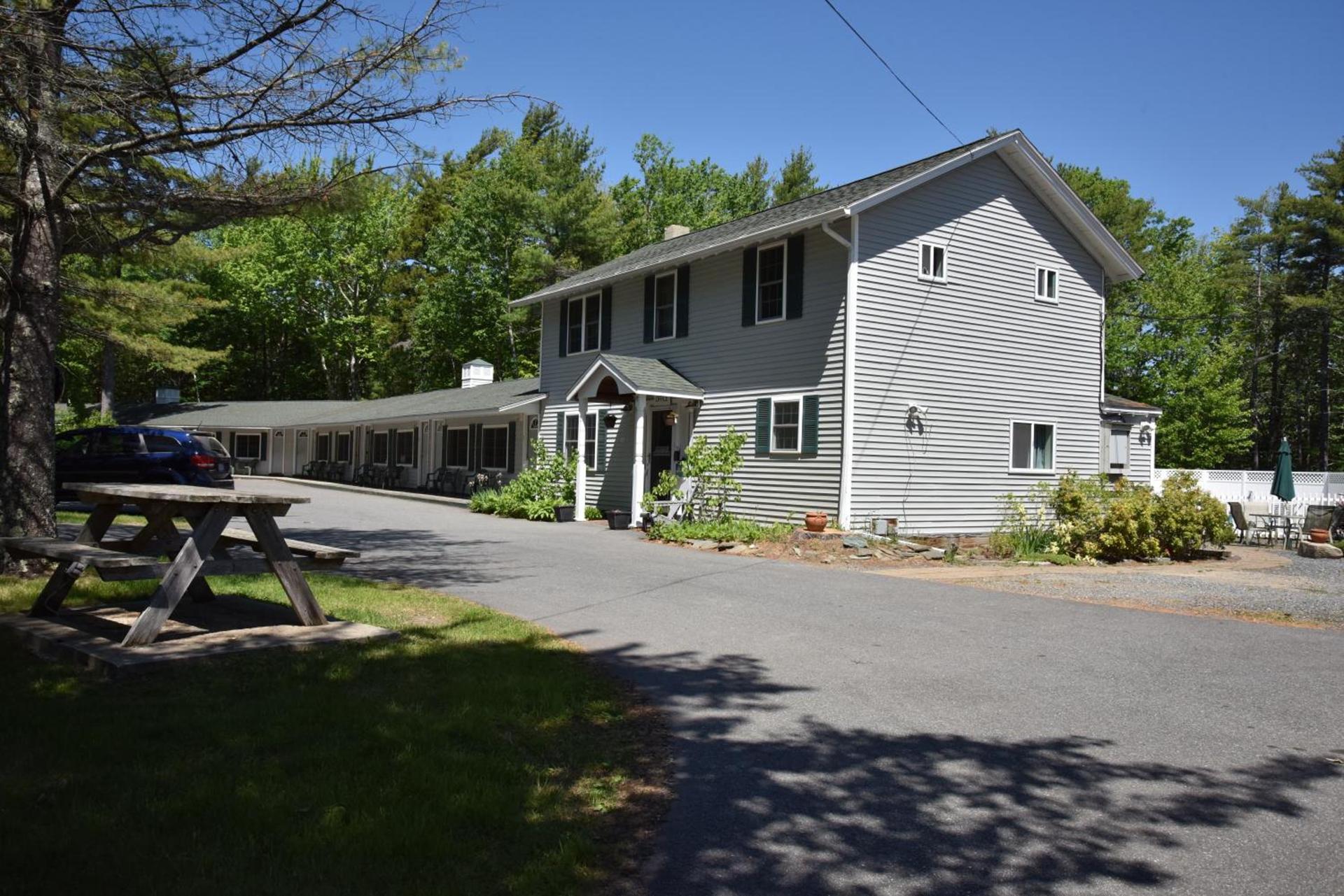 Acadia Pines Motel photo 9
