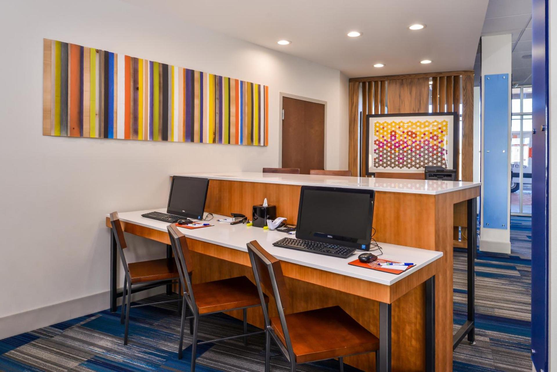 Holiday Inn Express & Suites - Van Horn by IHG photo 18