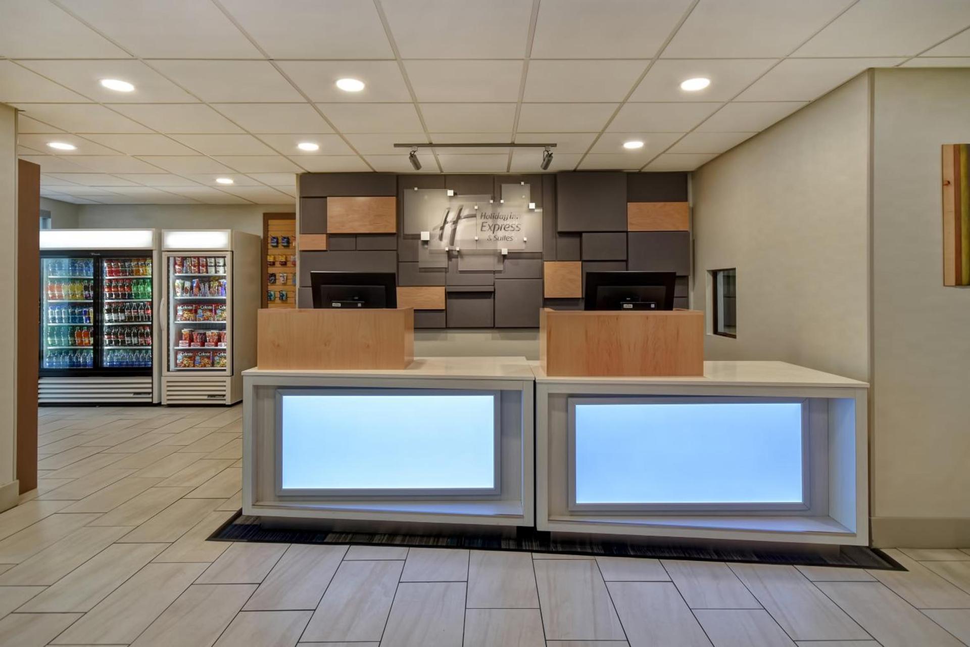 Holiday Inn Express & Suites Allentown-Dorney Park Area by IHG photo 2