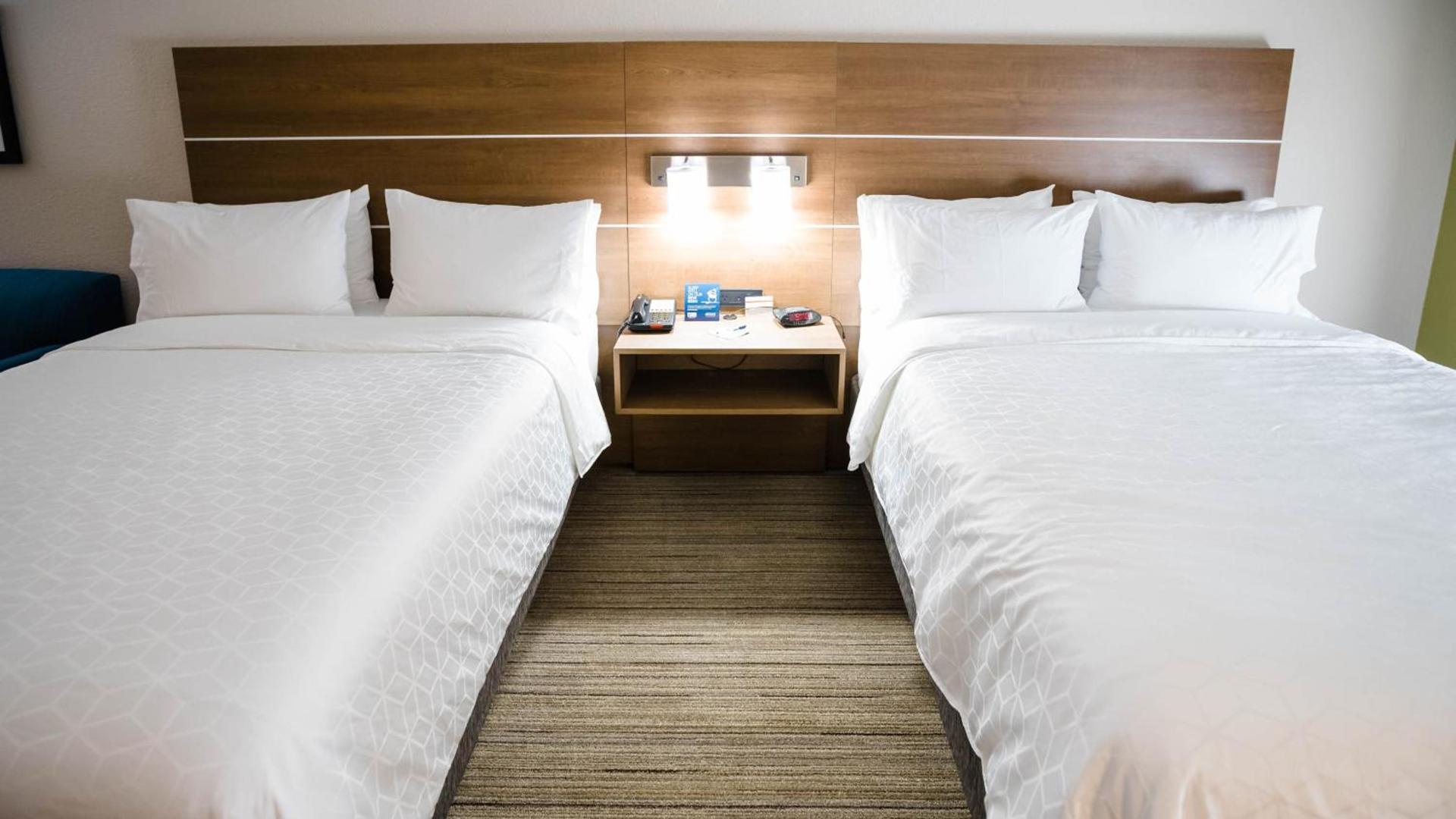 Holiday Inn Express & Suites Knoxville-Farragut by IHG photo 59