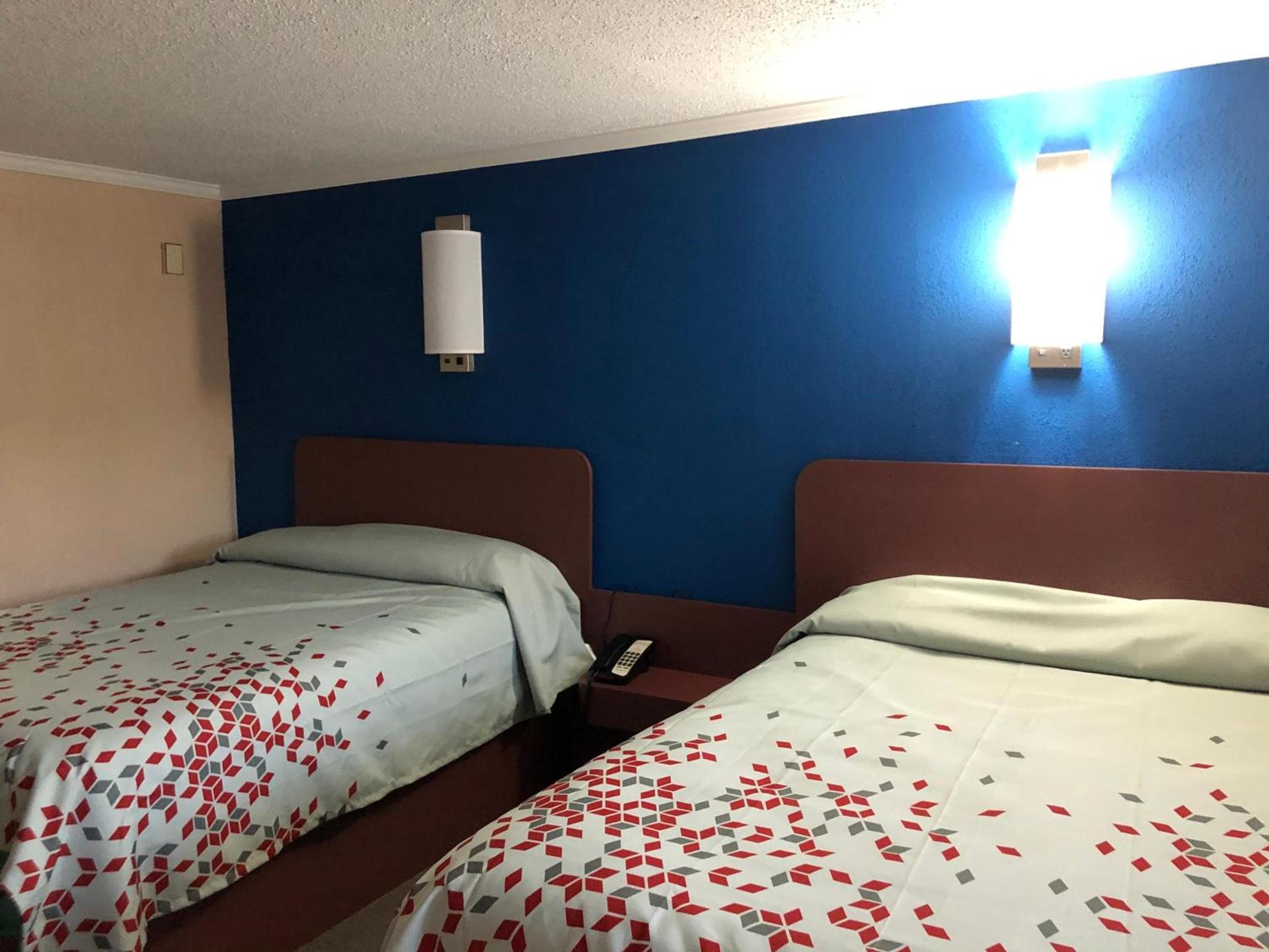 Skyview Motor Inn photo 17