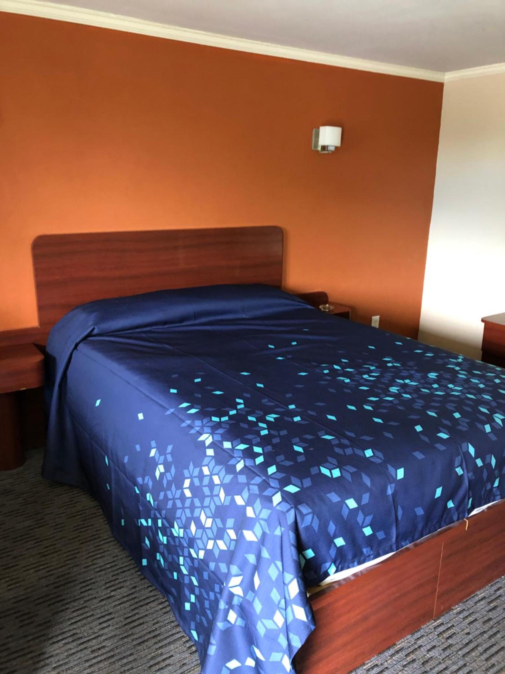 Skyview Motor Inn photo 12