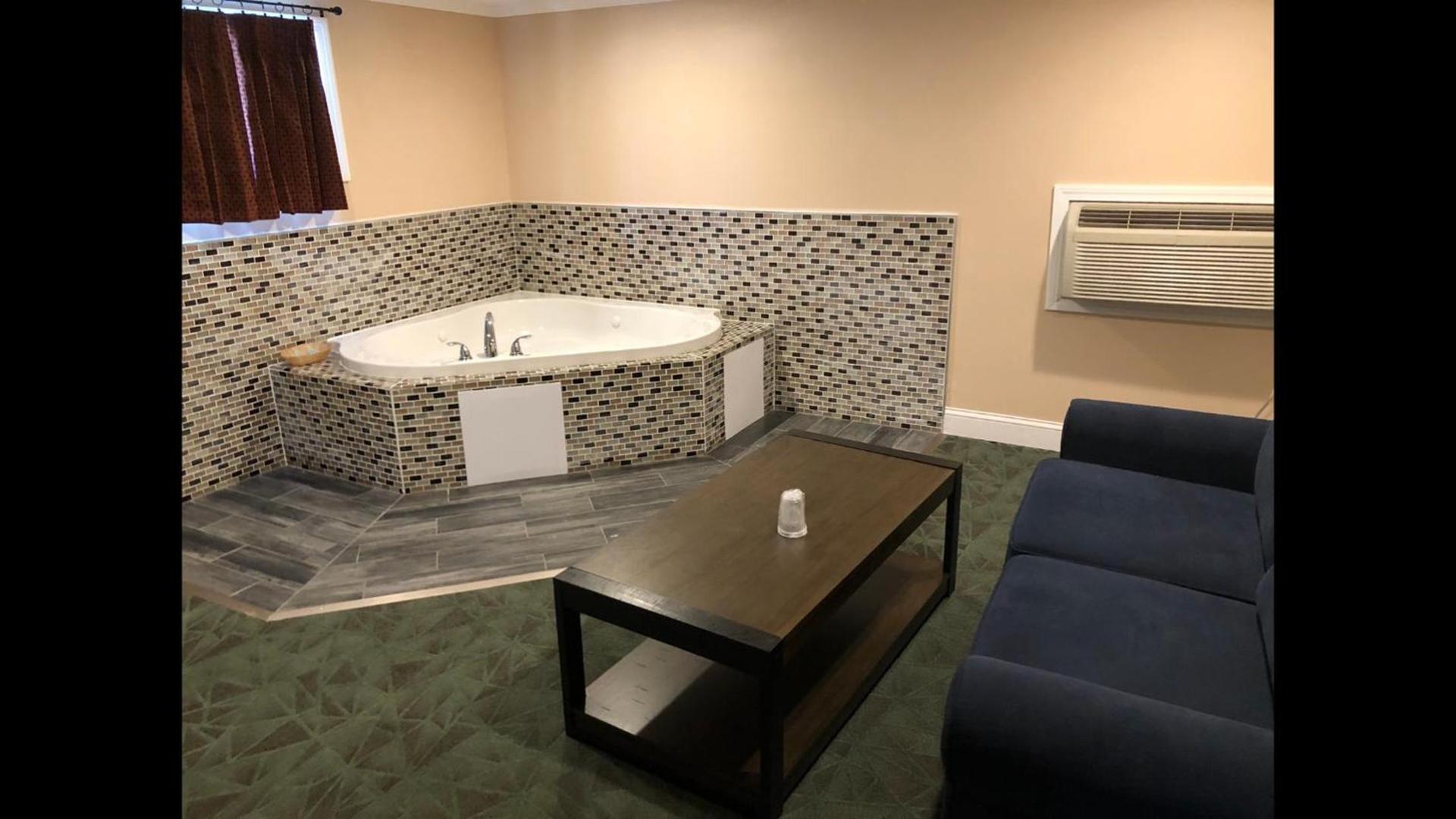 Skyview Motor Inn photo 10