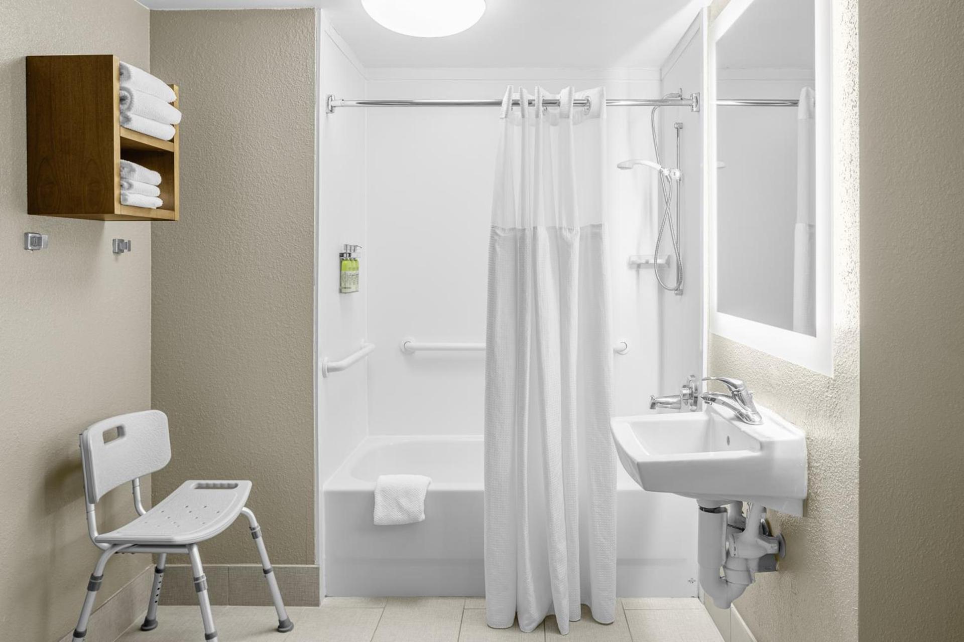 Staybridge Suites Chattanooga-Hamilton Place by IHG photo 39