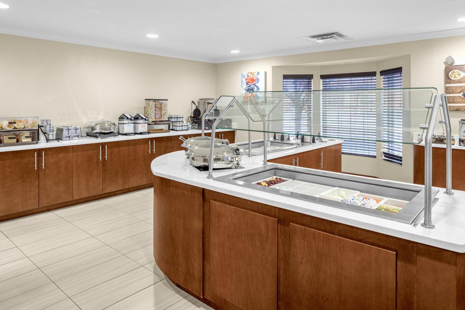 Staybridge Suites Chattanooga-Hamilton Place by IHG photo 17