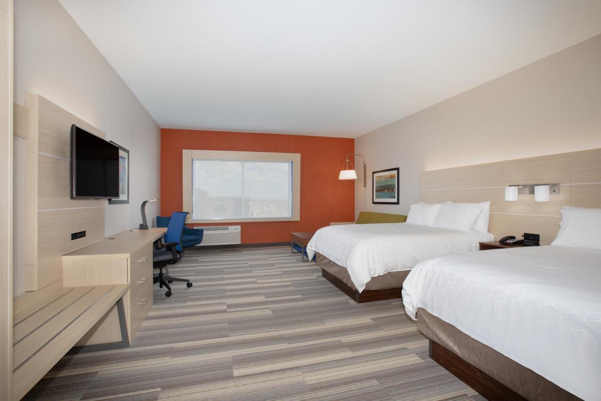 Holiday Inn Express & Suites - Denver NE - Brighton by IHG photo 2