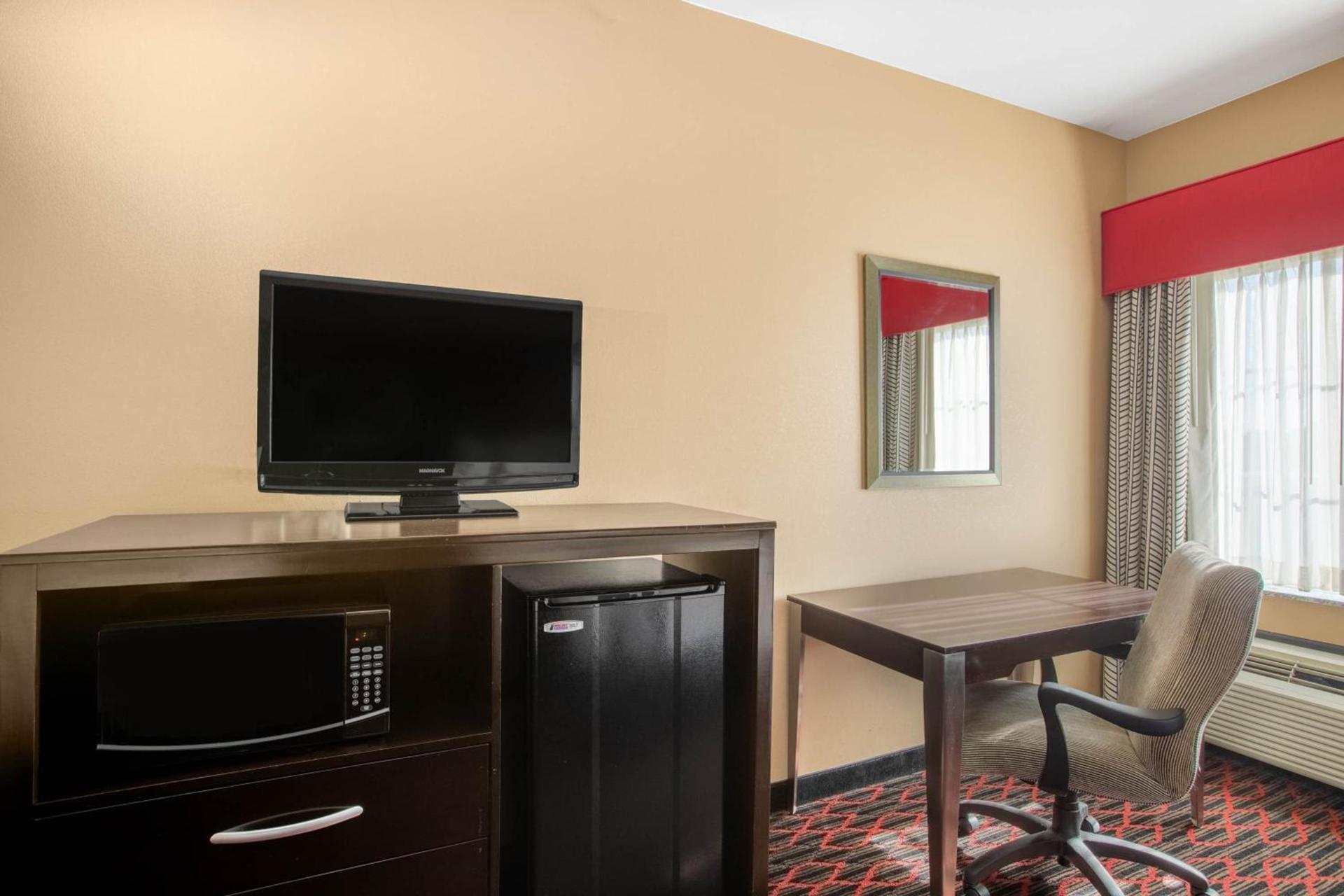 La Quinta by Wyndham Conway photo 42
