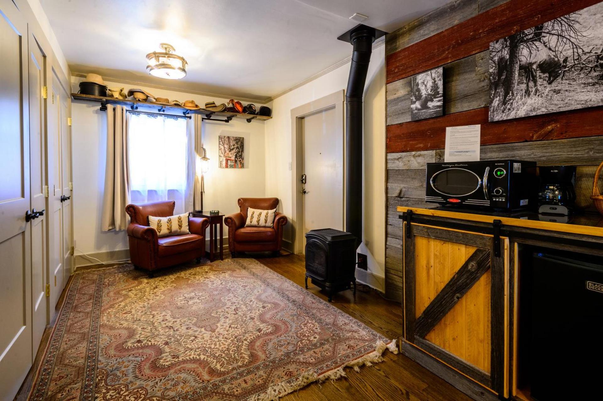 Alpen Way Chalet Mountain Lodge photo 11