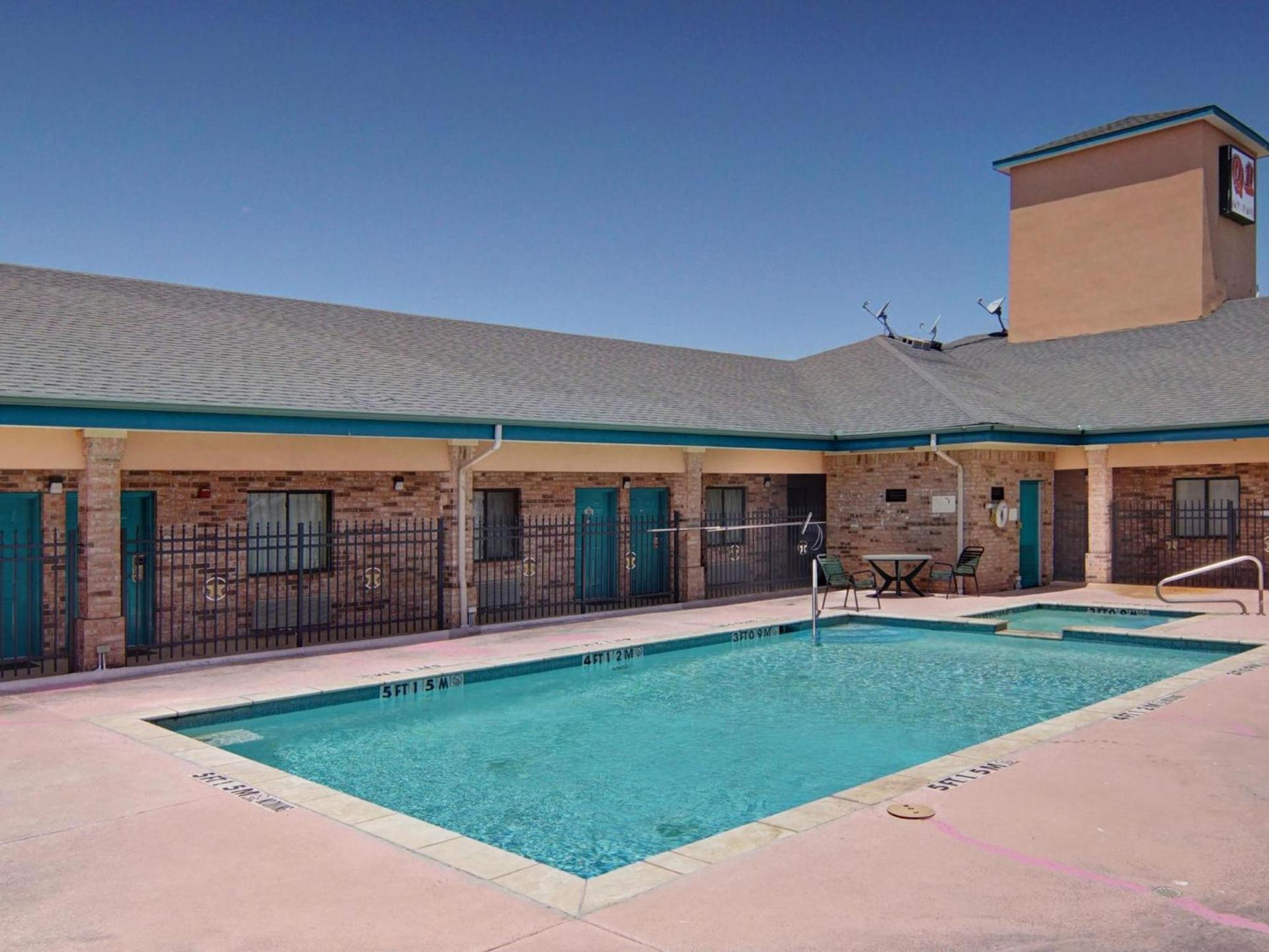 Quality One Motel photo 23
