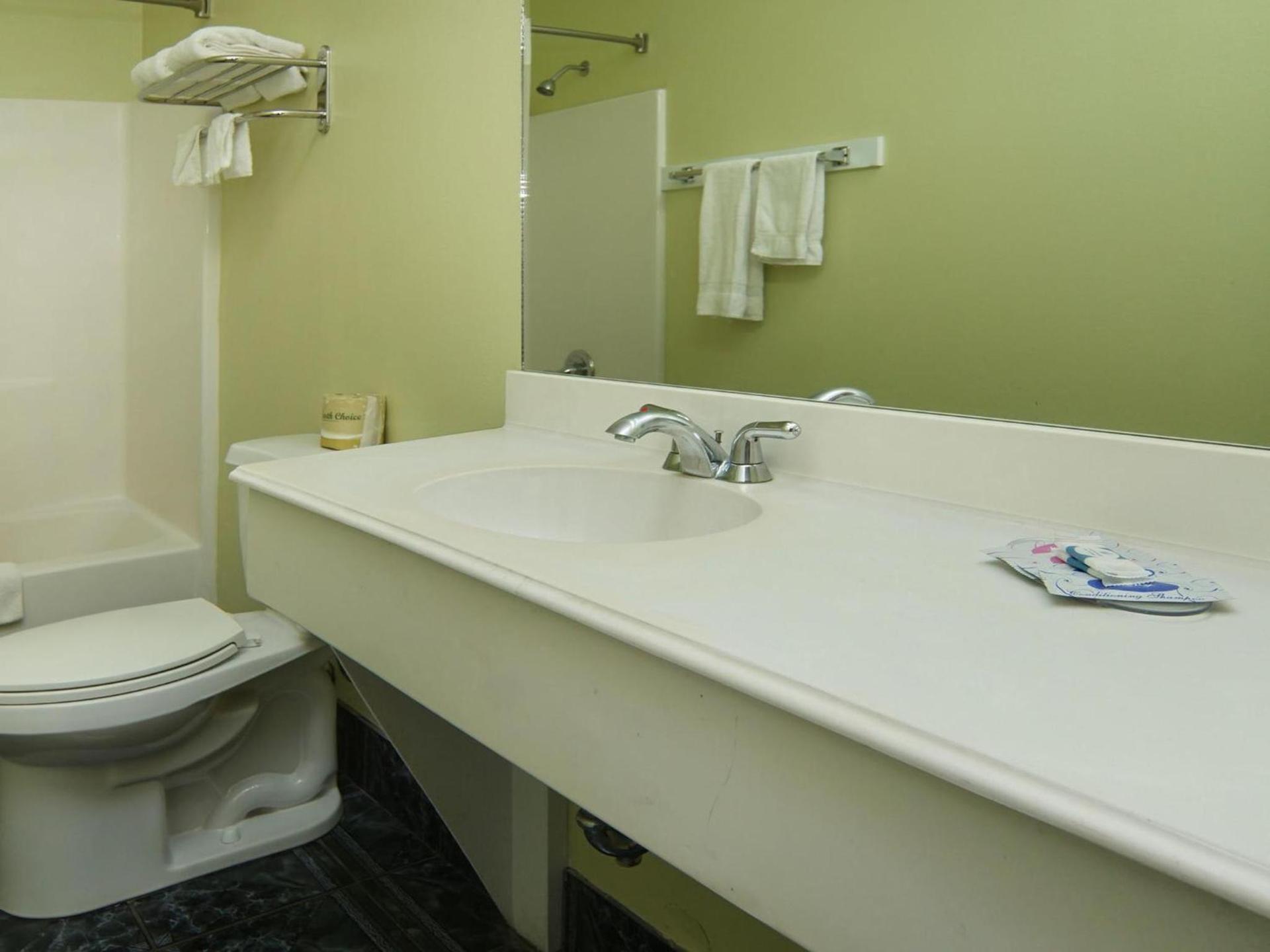 Quality One Motel photo 6