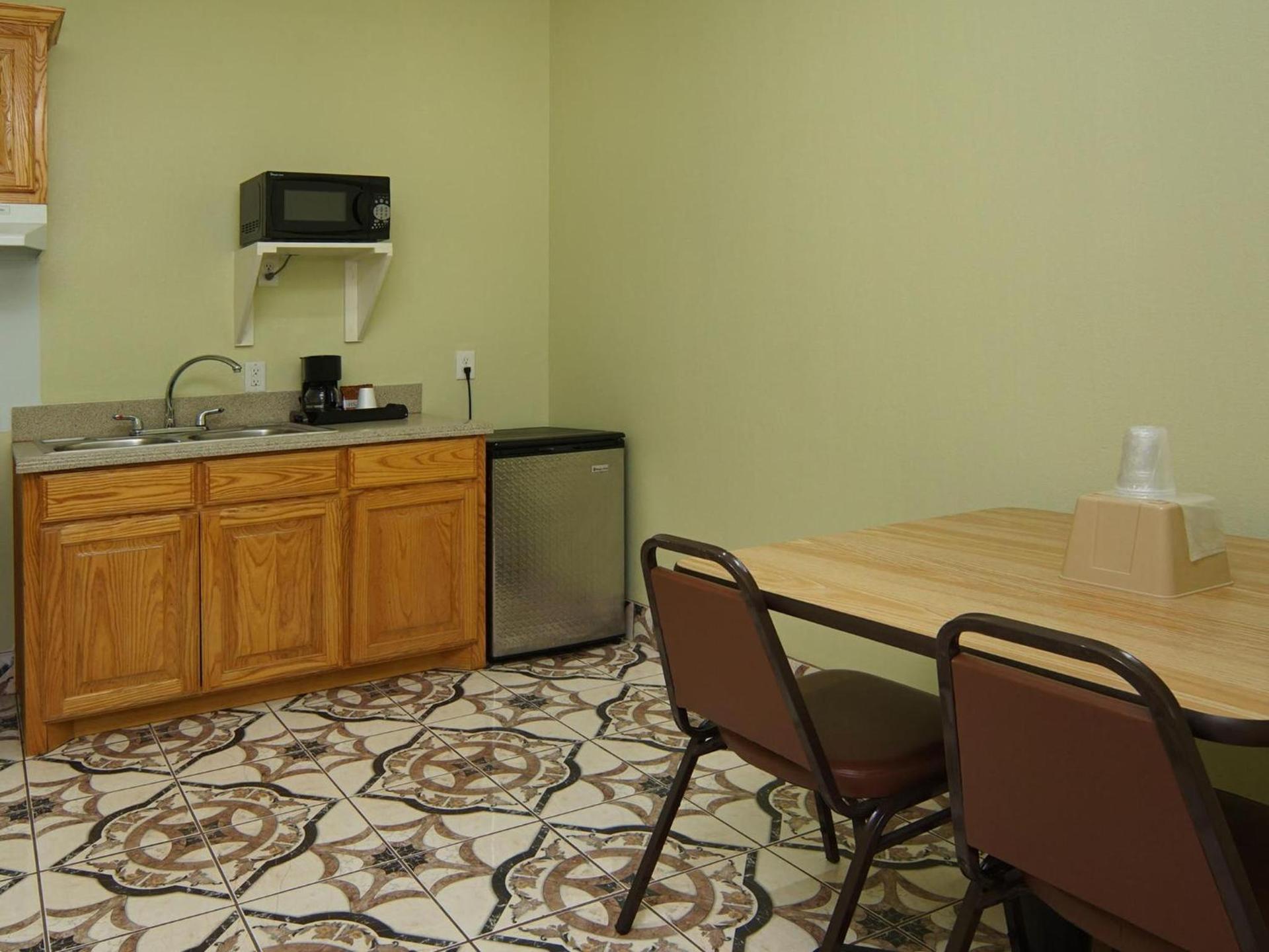 Quality One Motel photo 18