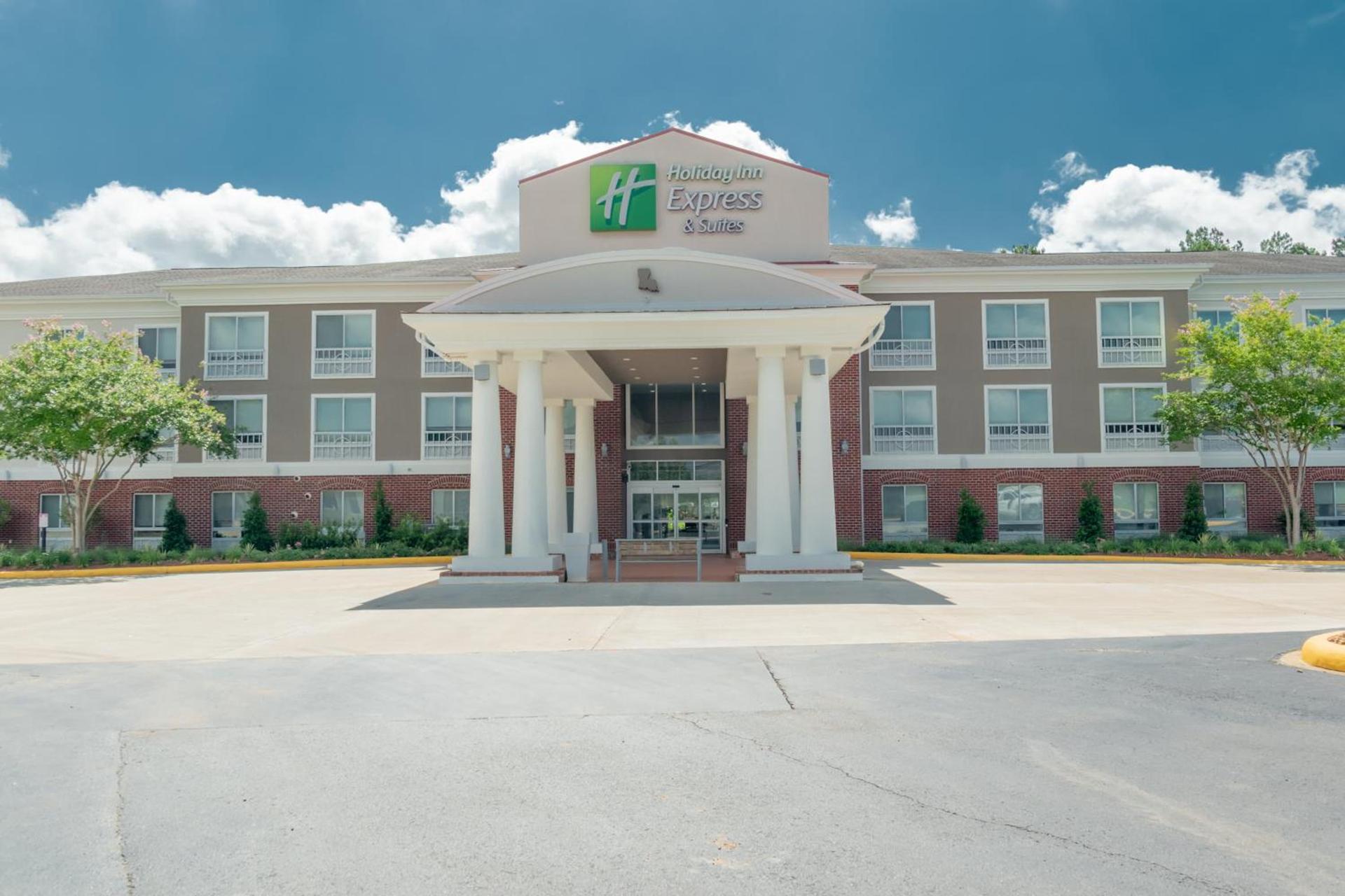 Holiday Inn Express Hotel and Suites Natchitoches by IHG photo 1