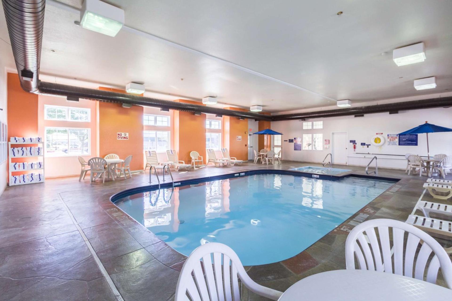 Motel 6-Huron, OH - Sandusky photo 3