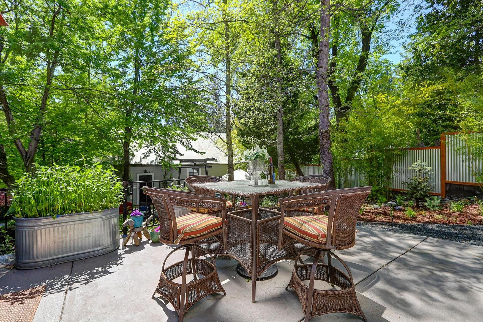 Broad Street Inn photo 78