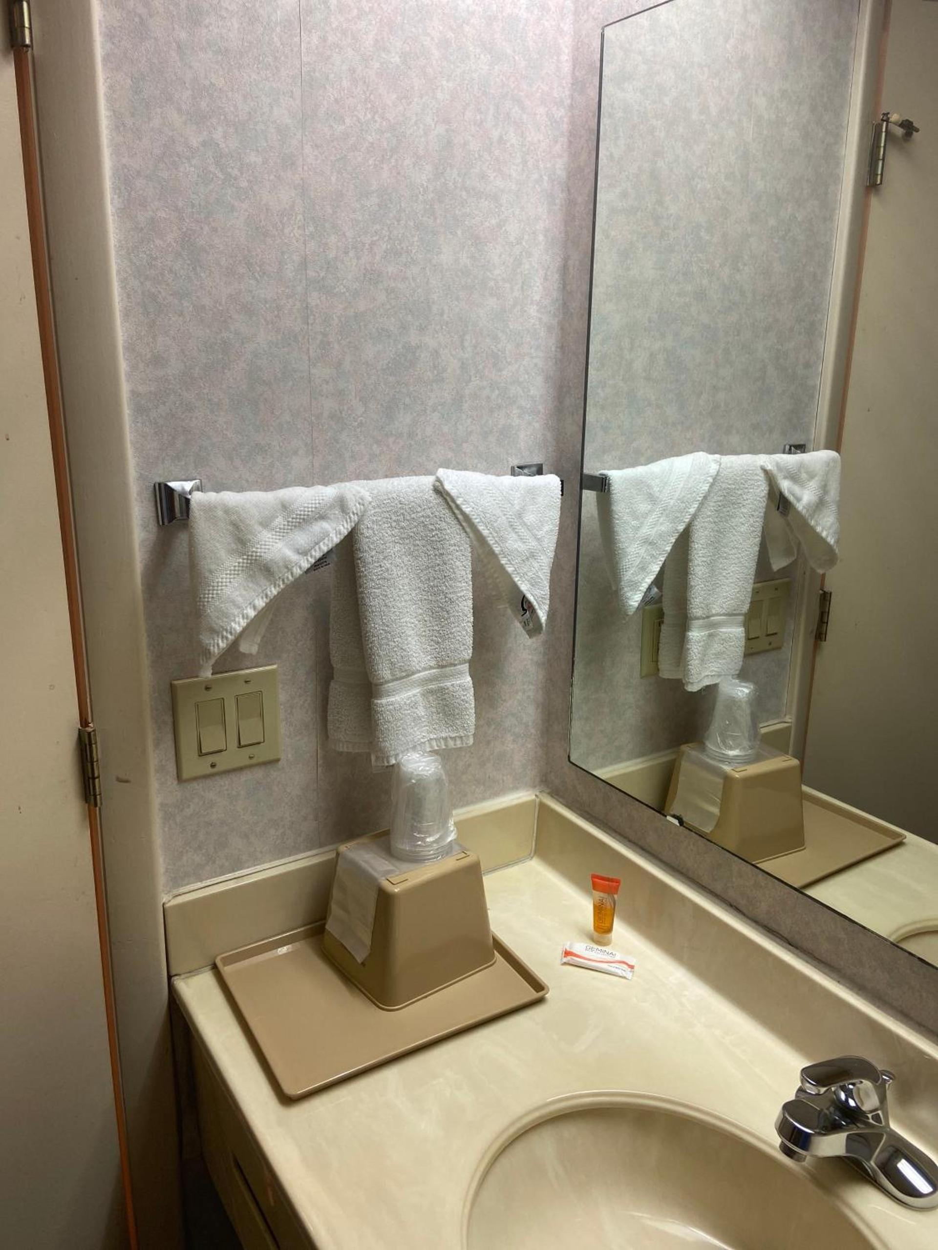 Budget Inn Timmonsville photo 14