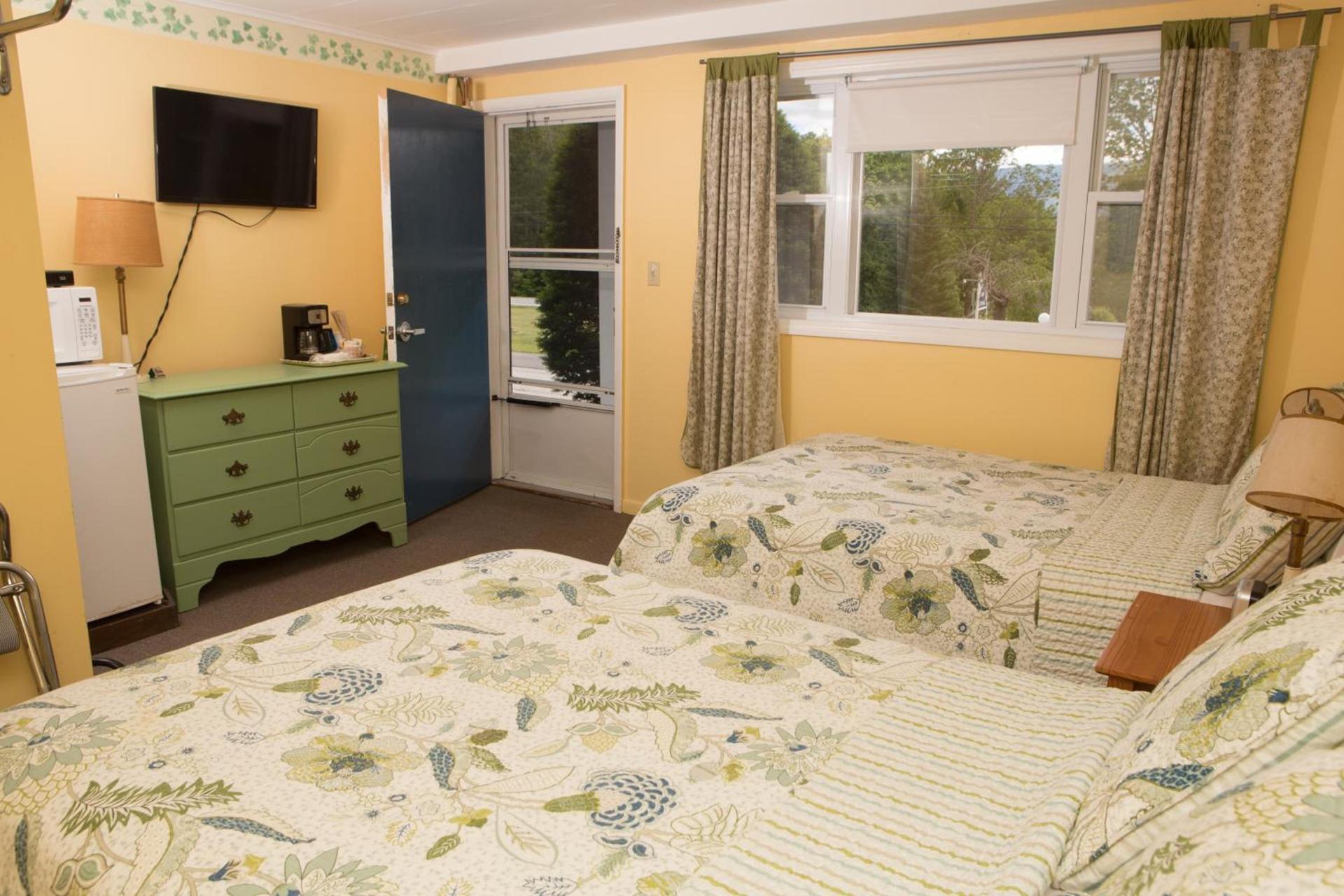 Governor's Rock Motel photo 27