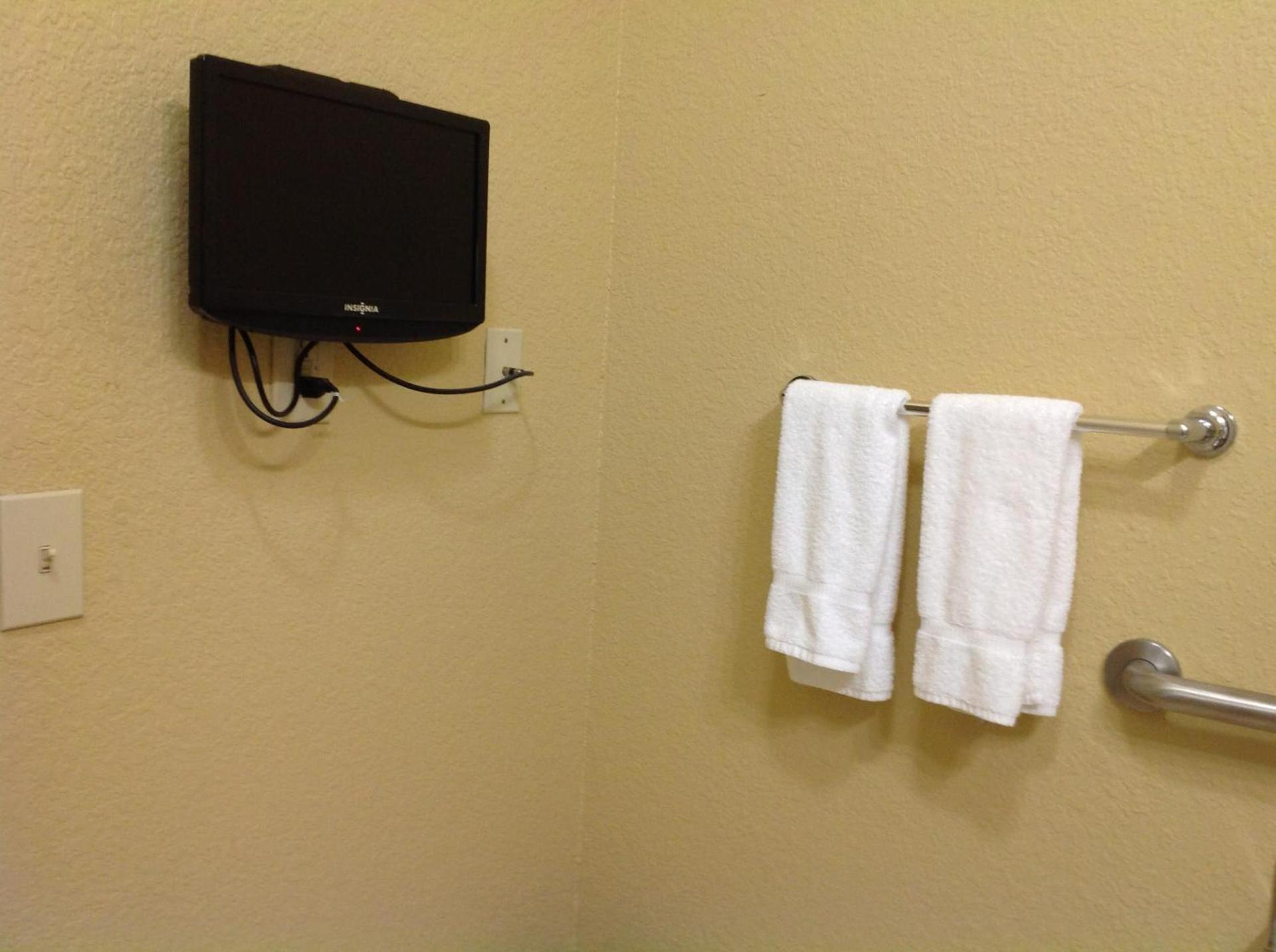 La Quinta by Wyndham Vicksburg photo 11