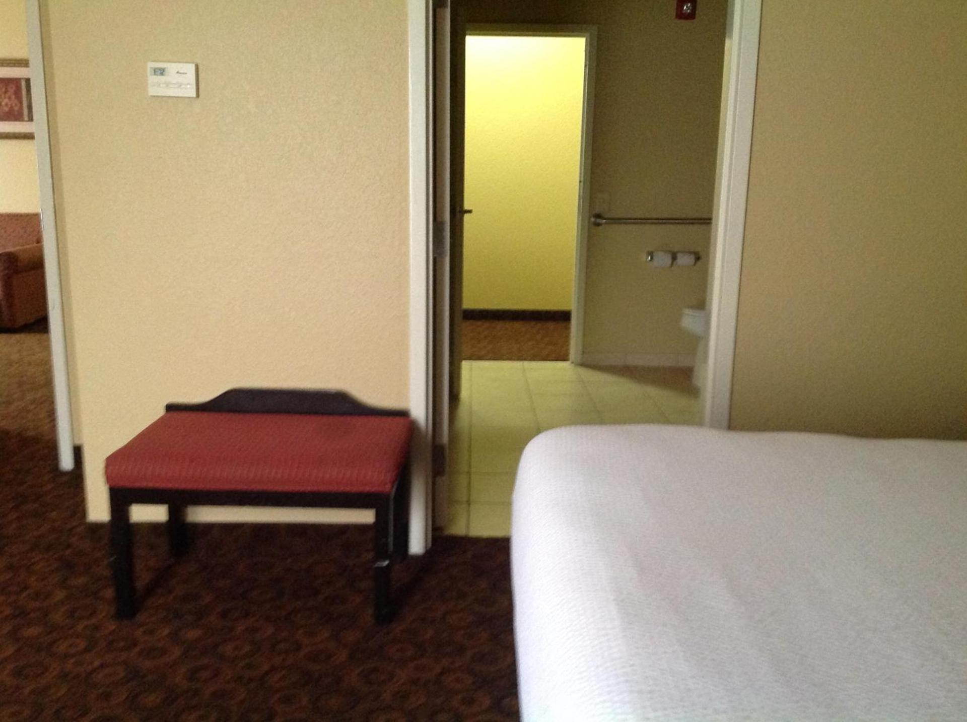 La Quinta by Wyndham Vicksburg photo 12