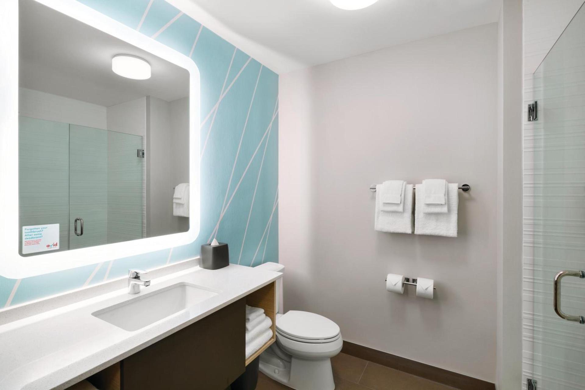 avid hotels - Lancaster by IHG photo 16
