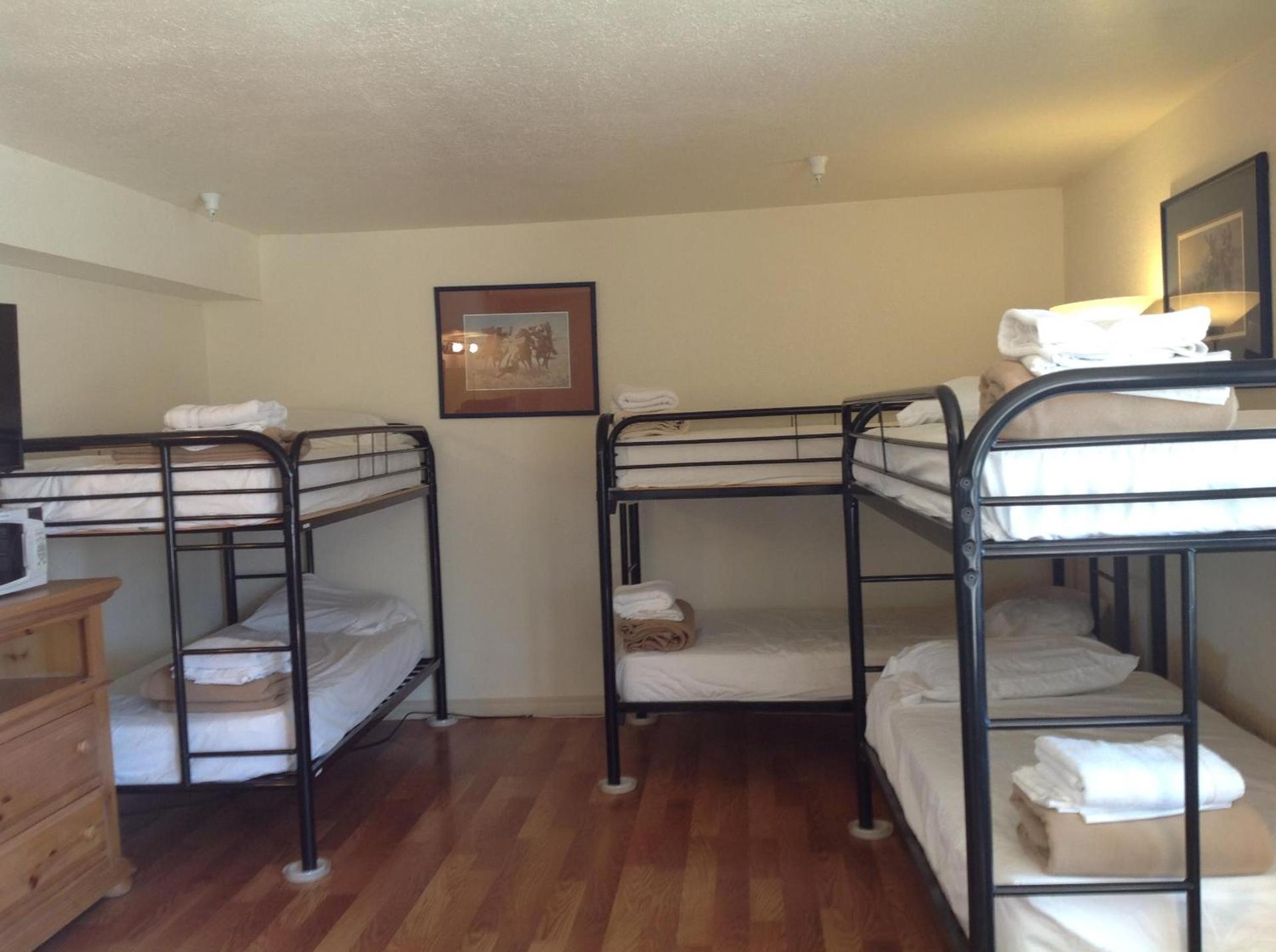 Whitney Portal Hotel And Hostel photo 11
