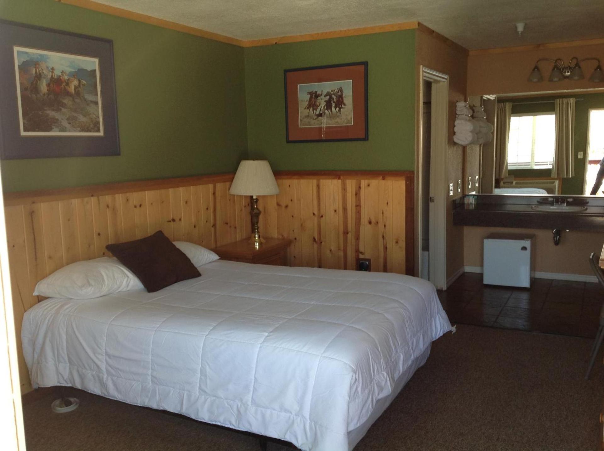 Whitney Portal Hotel And Hostel photo 13