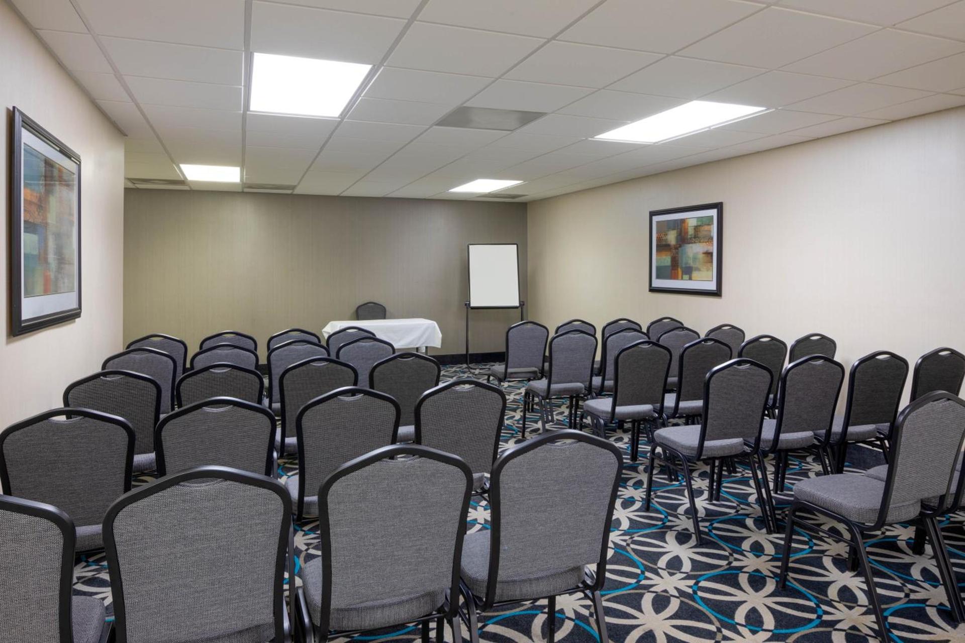 La Quinta by Wyndham Snellville - Stone Mountain photo 5