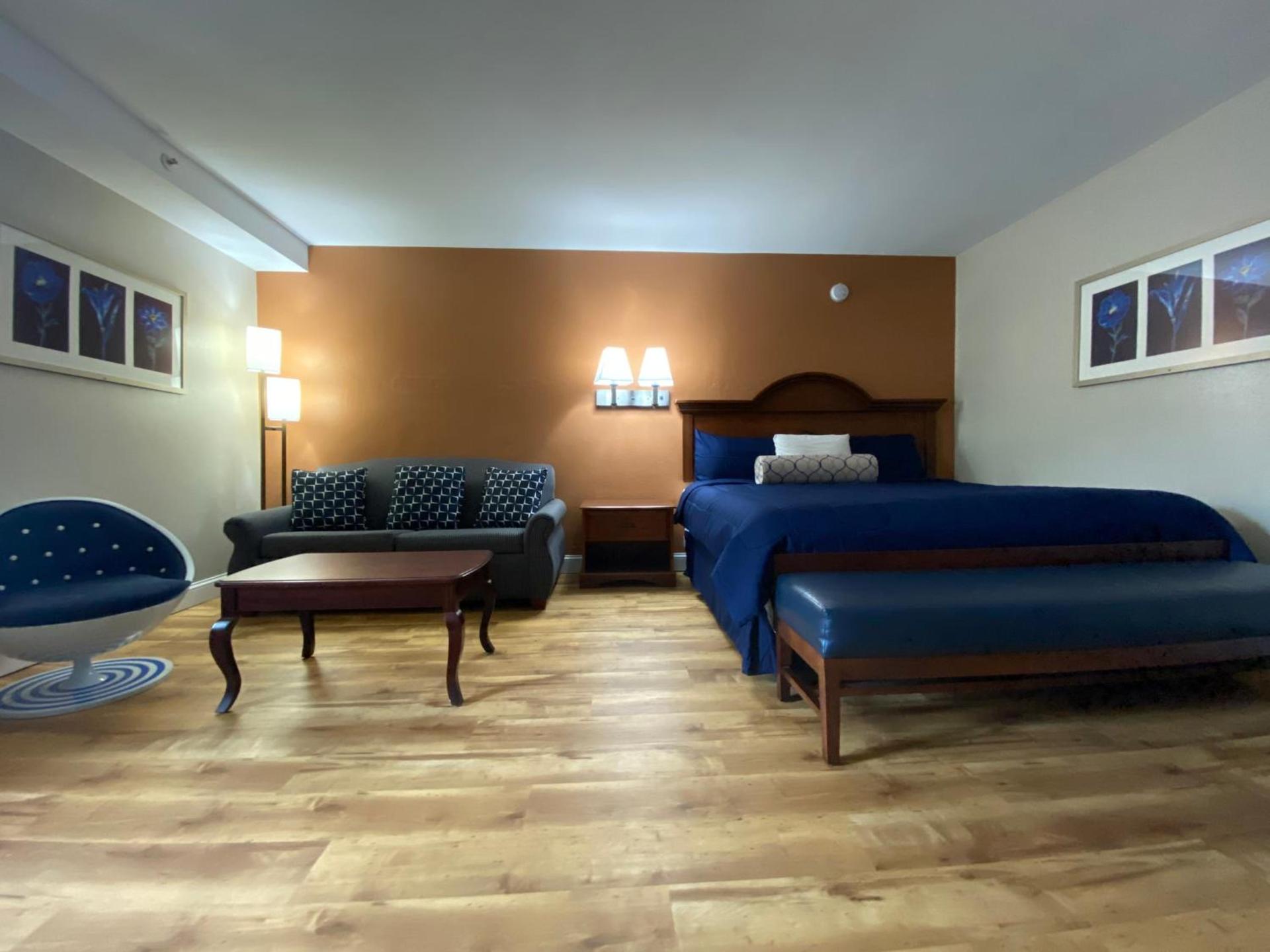 Rodeway Inn photo 29