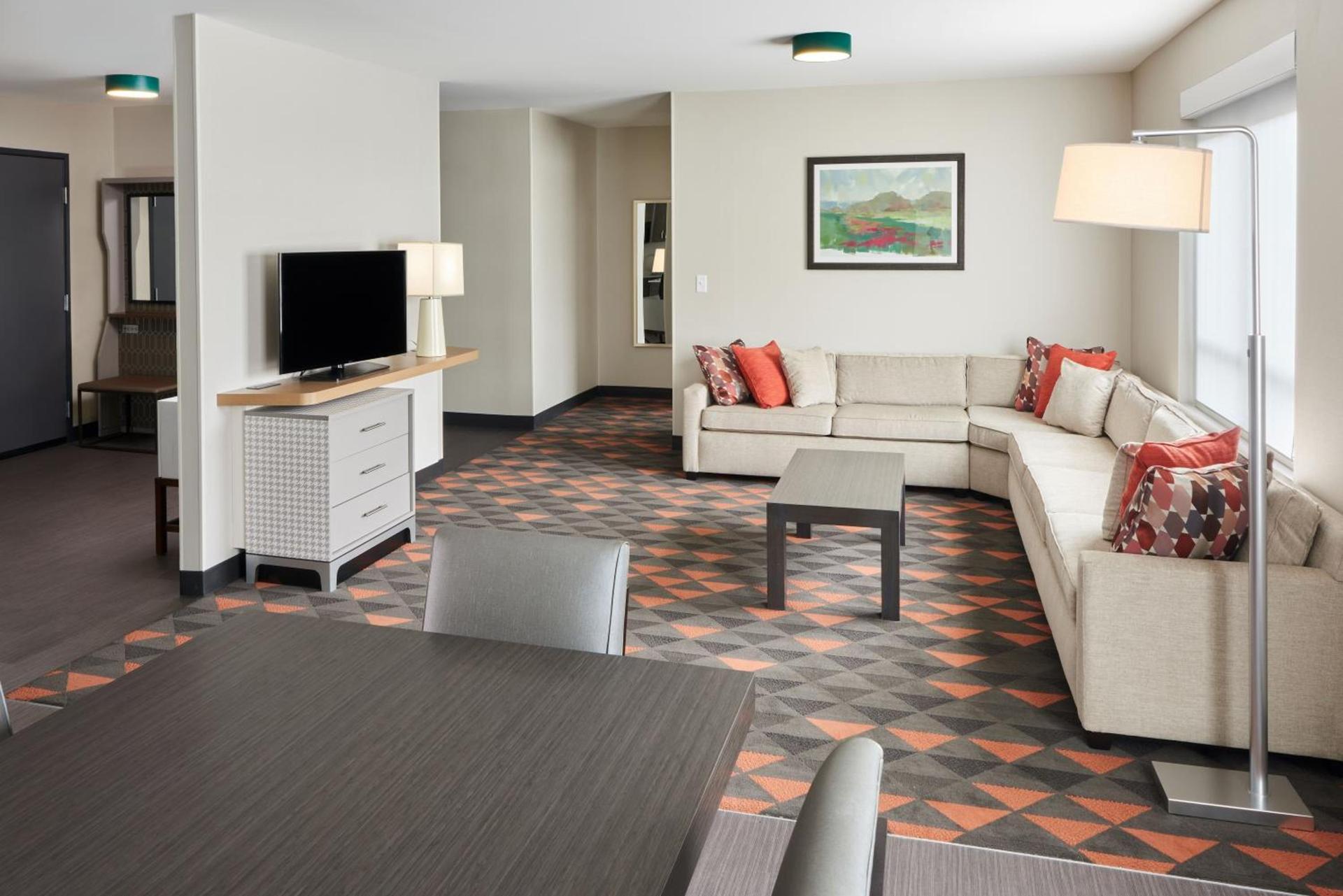 Holiday Inn & Suites Philadelphia W - Drexel Hill by IHG photo 89