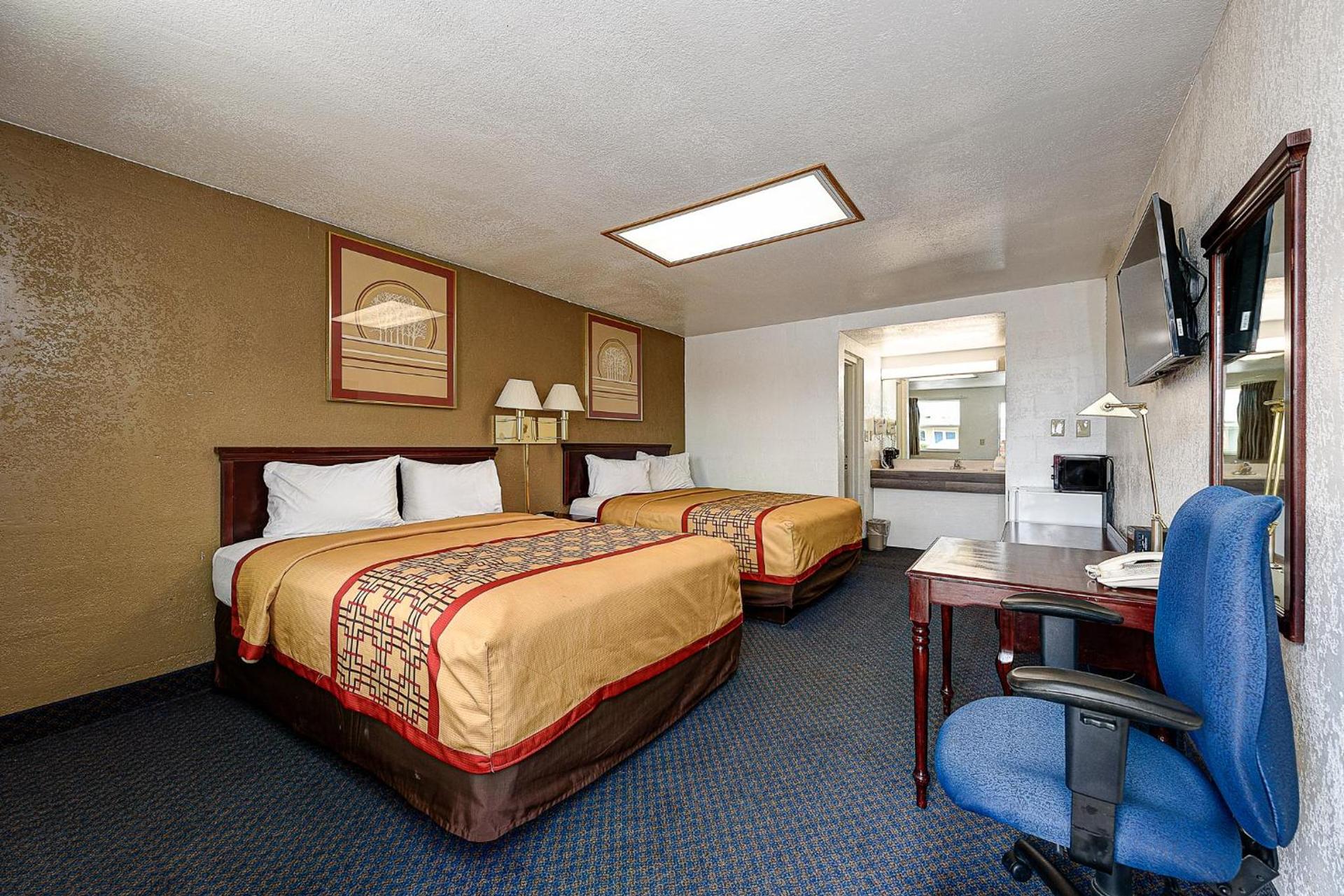 Guest Inn Rogers photo 33