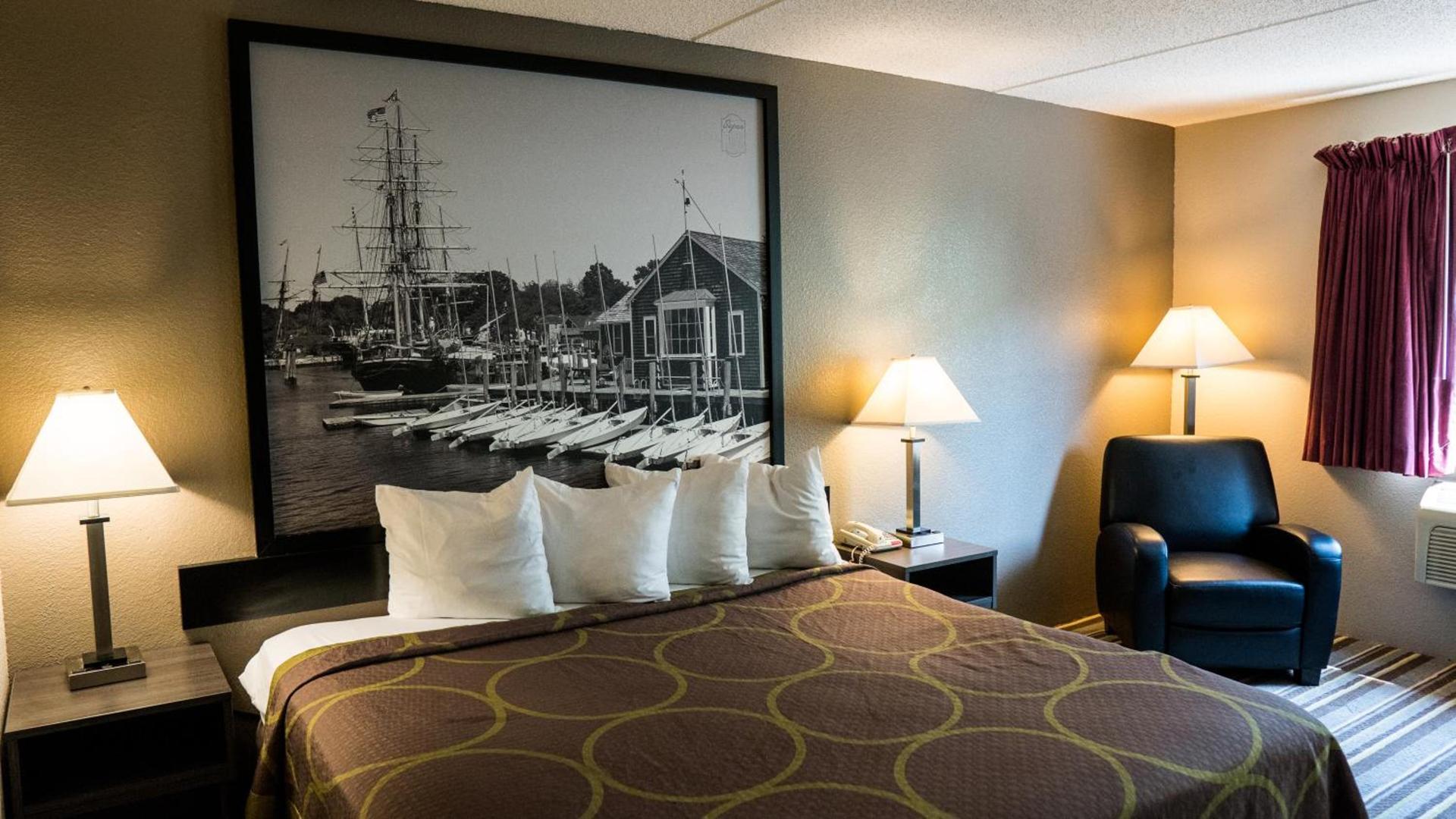 Super 8 by Wyndham Groton photo 16
