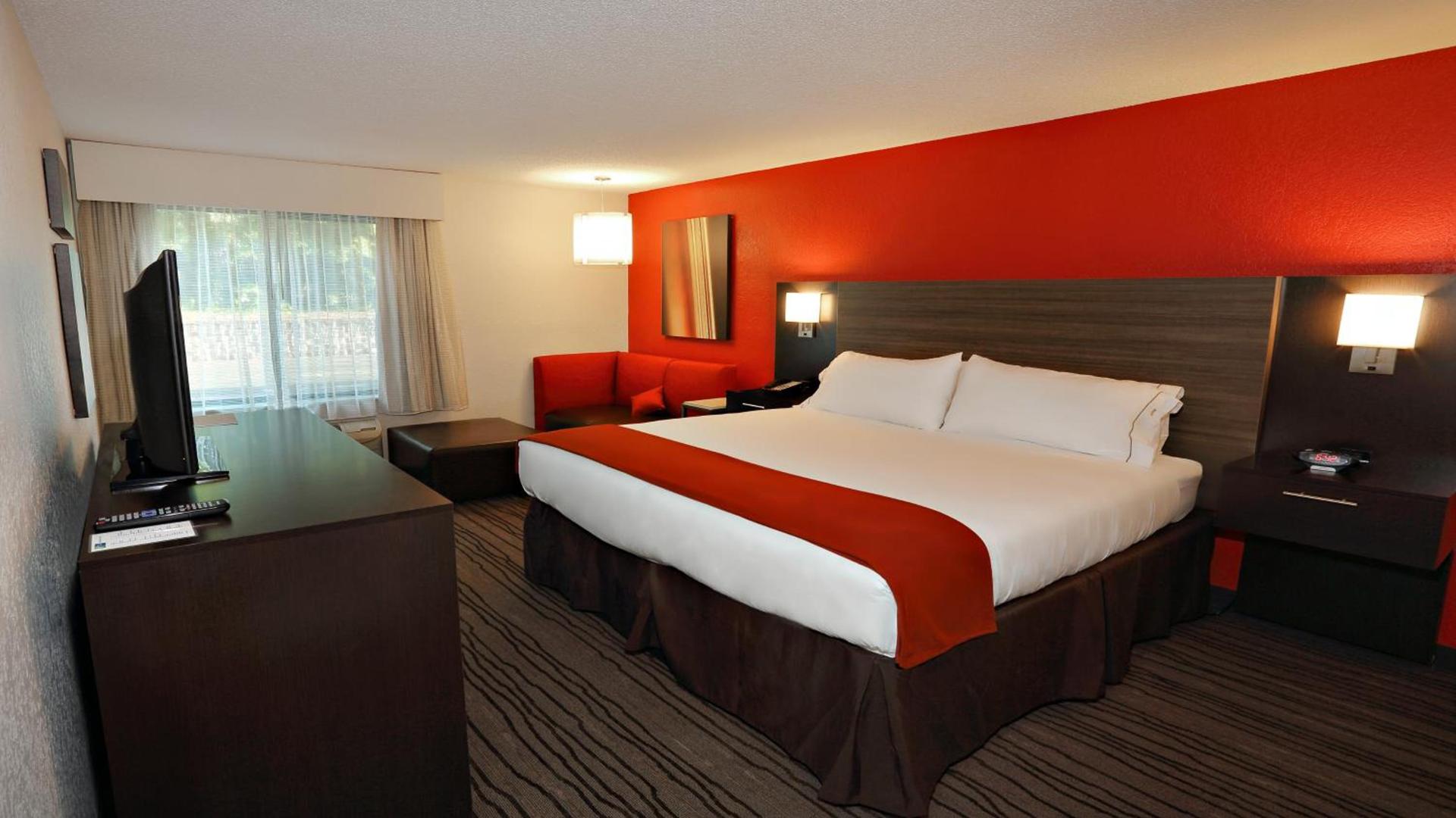 Holiday Inn Express Brentwood-South Cool Springs by IHG photo 26