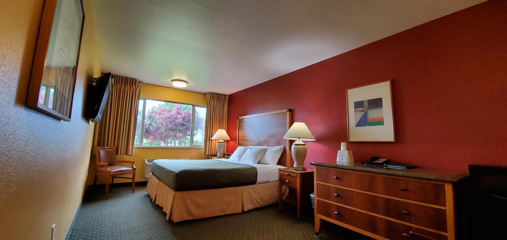 Olympic View Inn photo 37