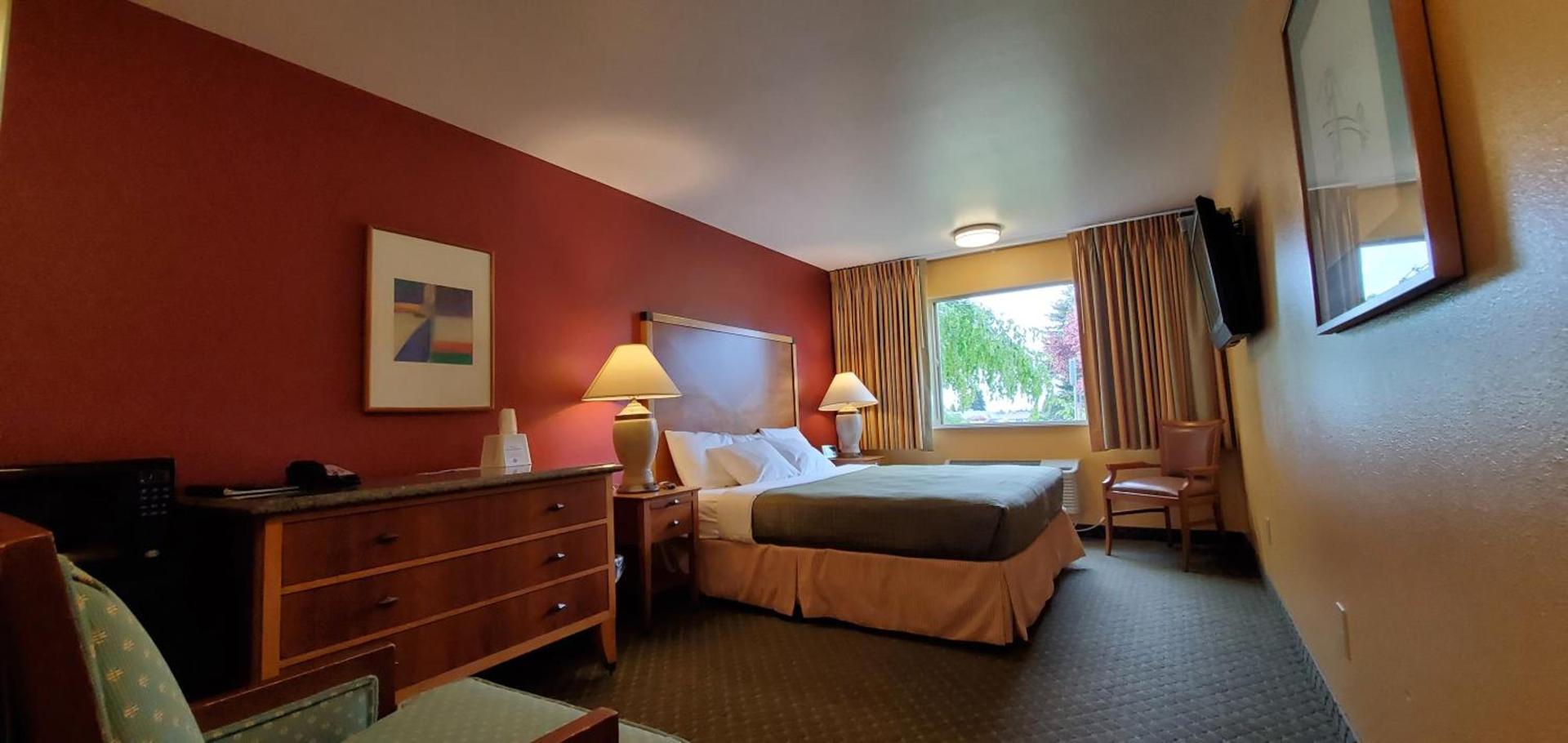 Olympic View Inn photo 38