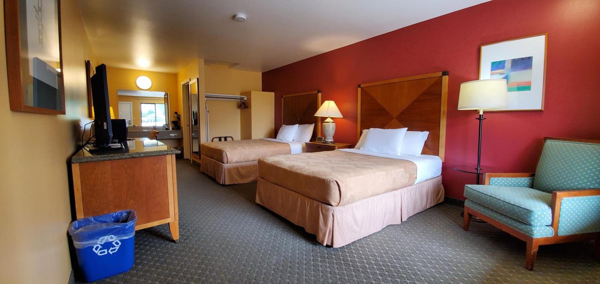 Olympic View Inn photo 18