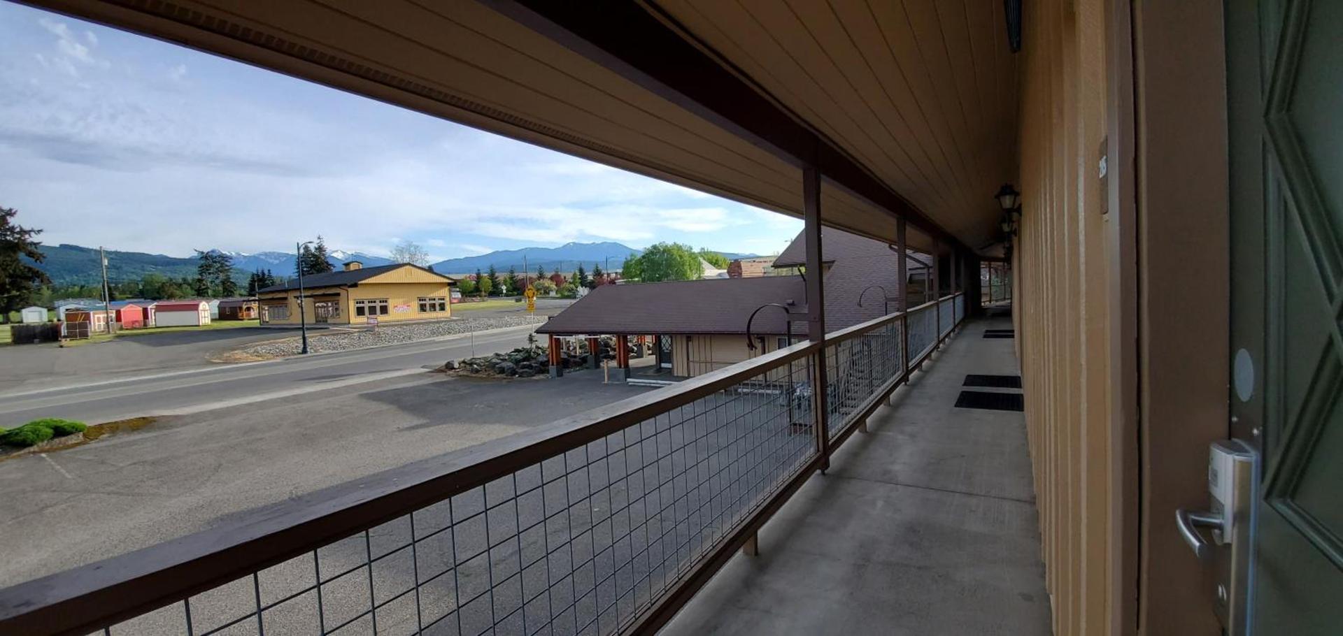 Olympic View Inn photo 8