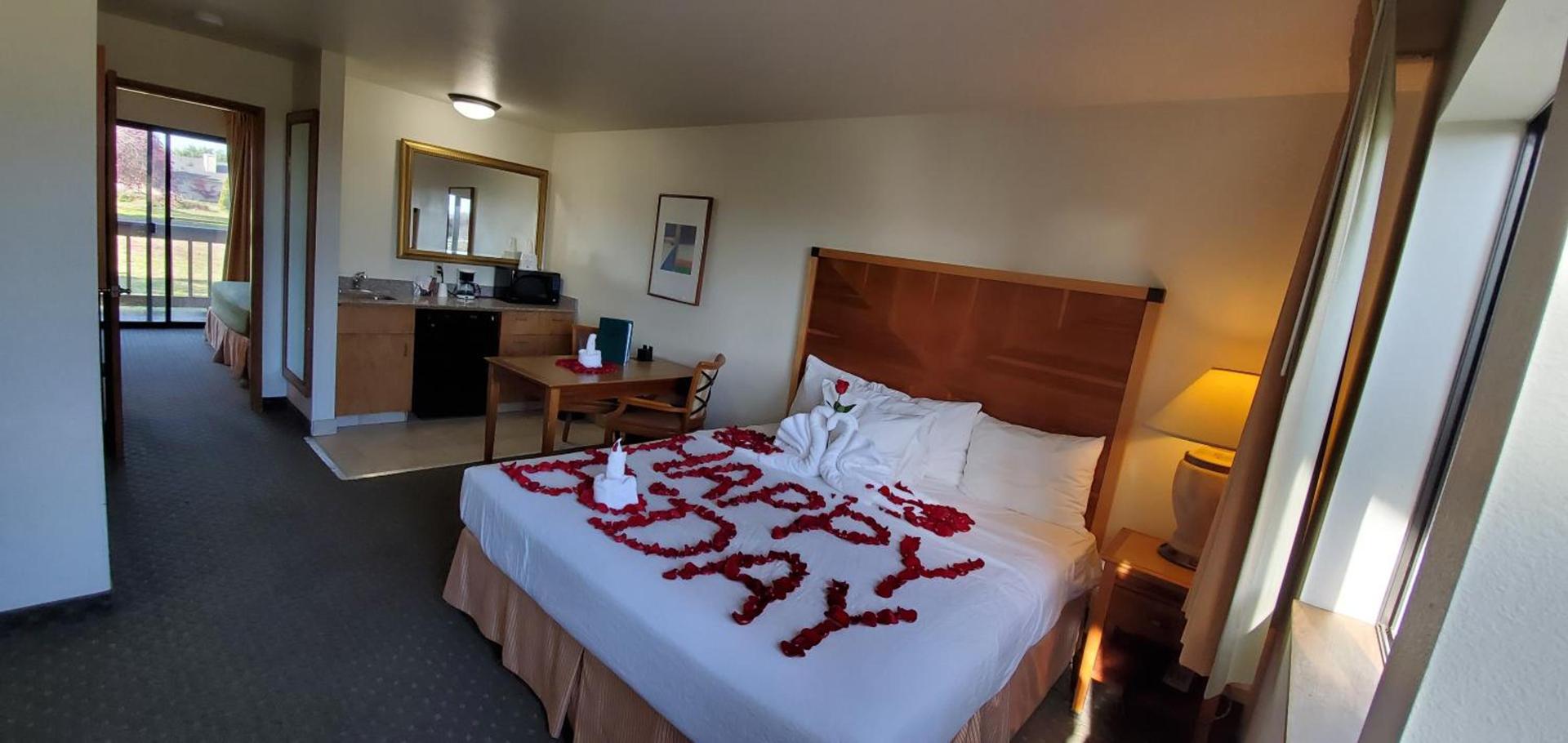 Olympic View Inn photo 12